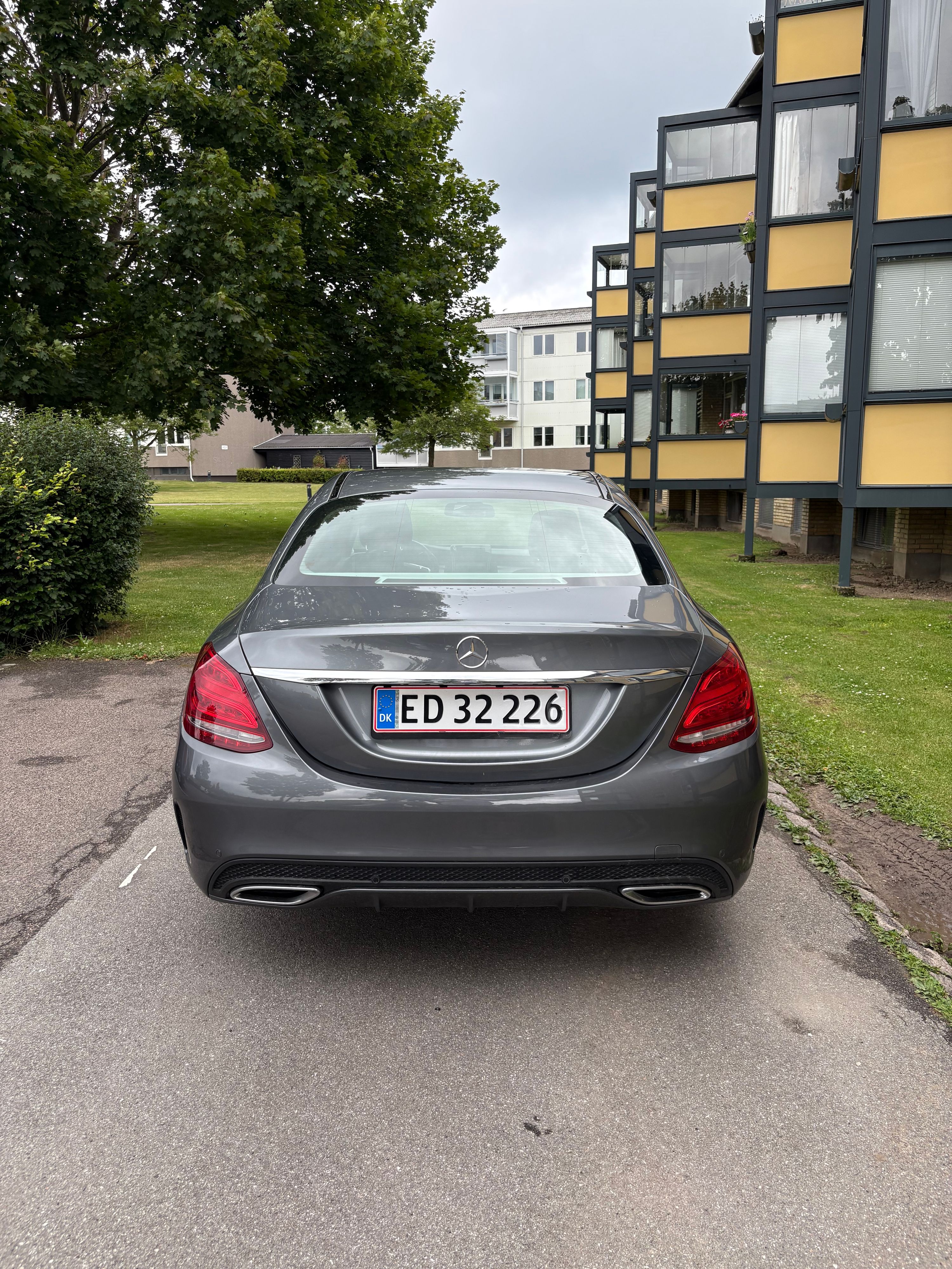 MERCEDES-BENZ C-Klasse Thumbnail 3