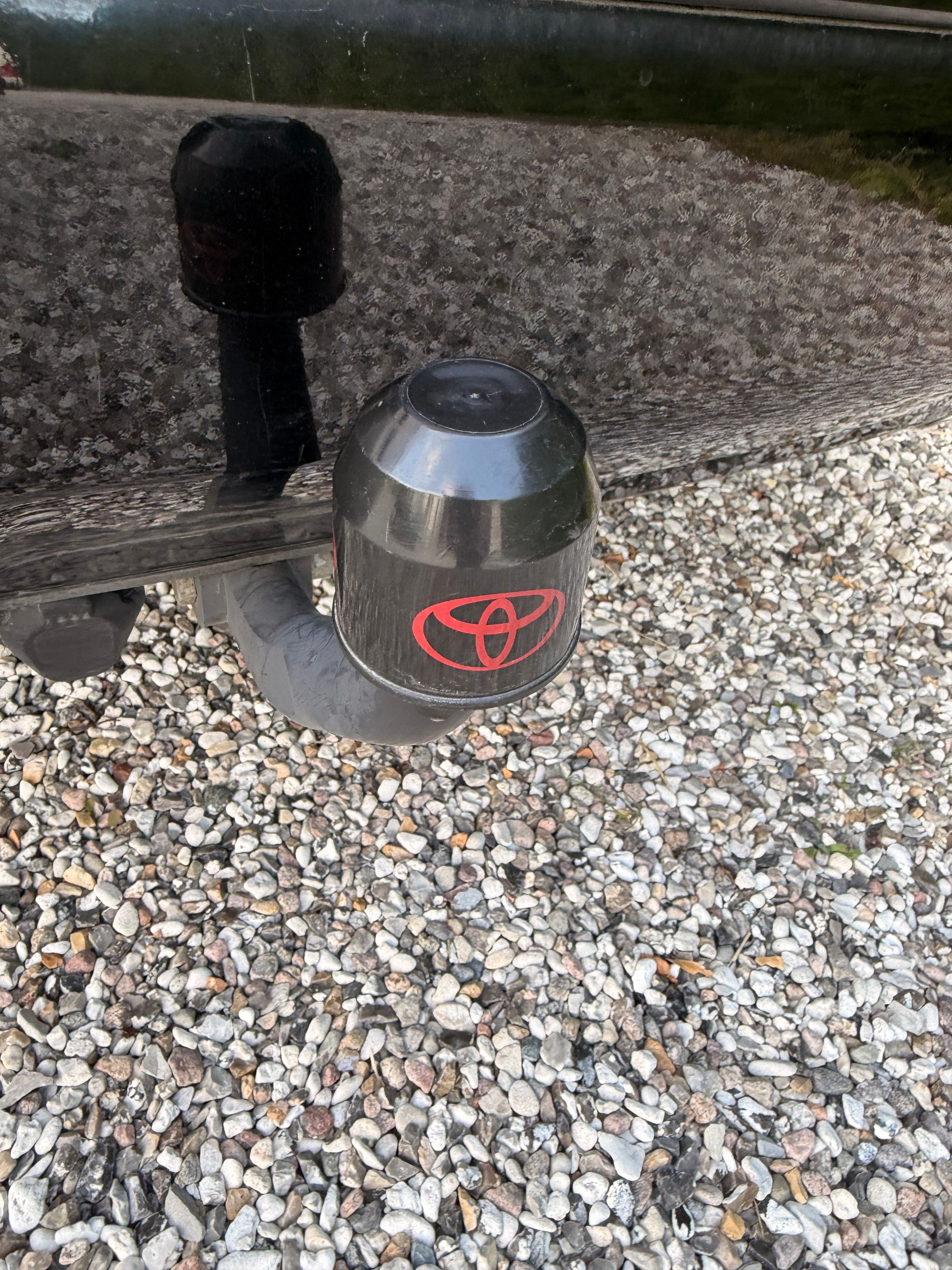 TOYOTA Rav4 Plug In Thumbnail 2