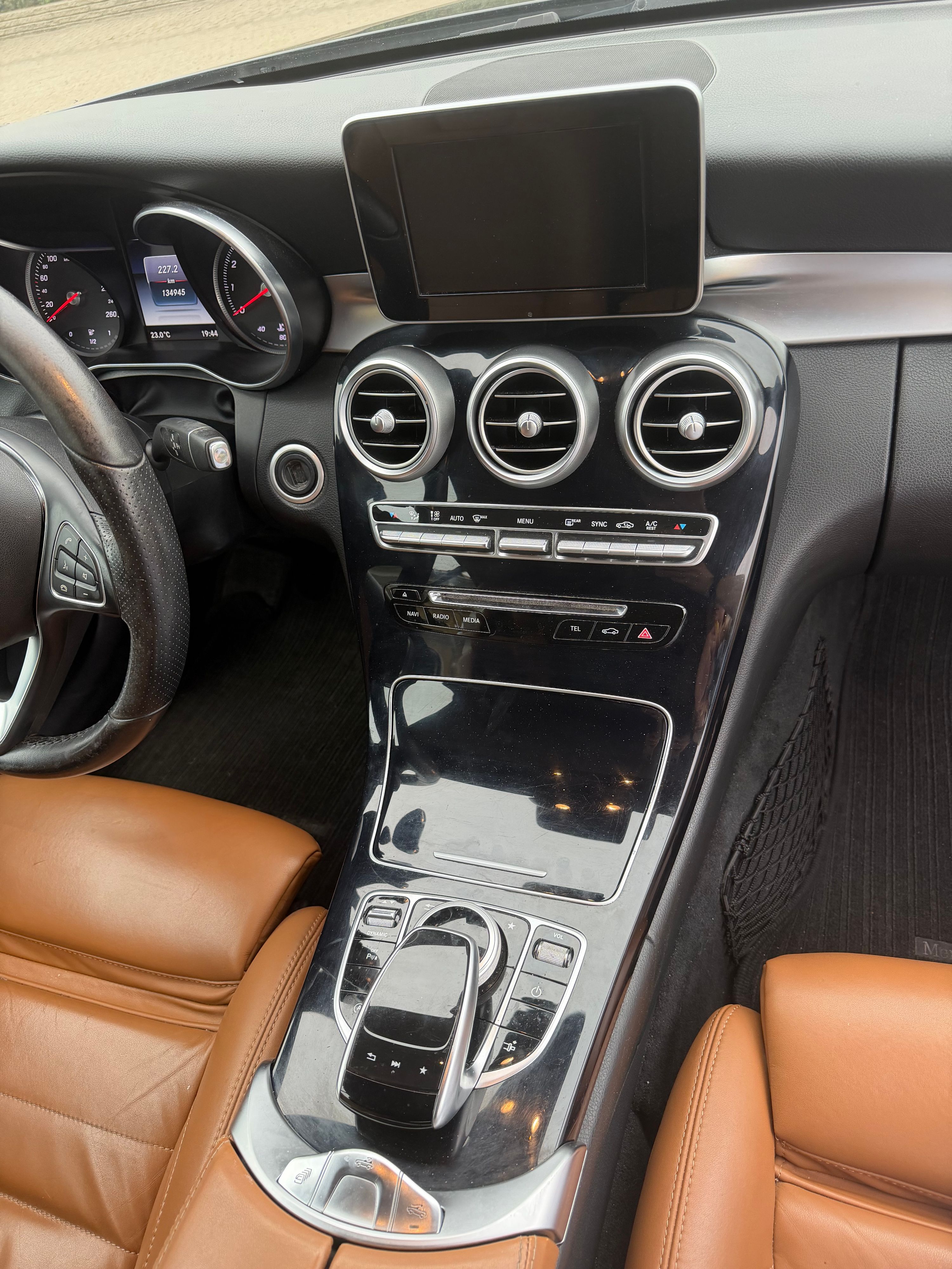 MERCEDES-BENZ C-Klasse Thumbnail 8