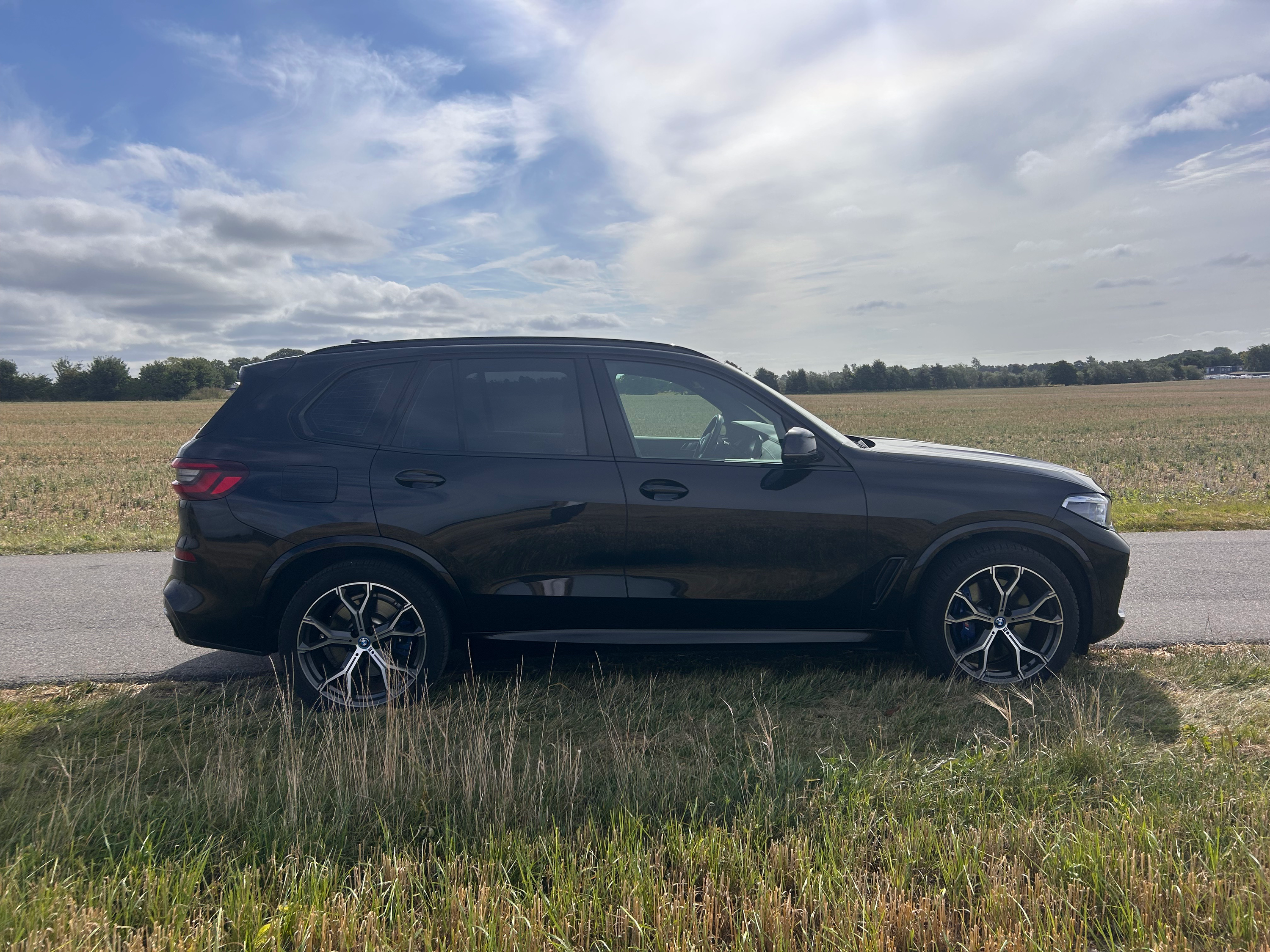BMW X5 Thumbnail 4
