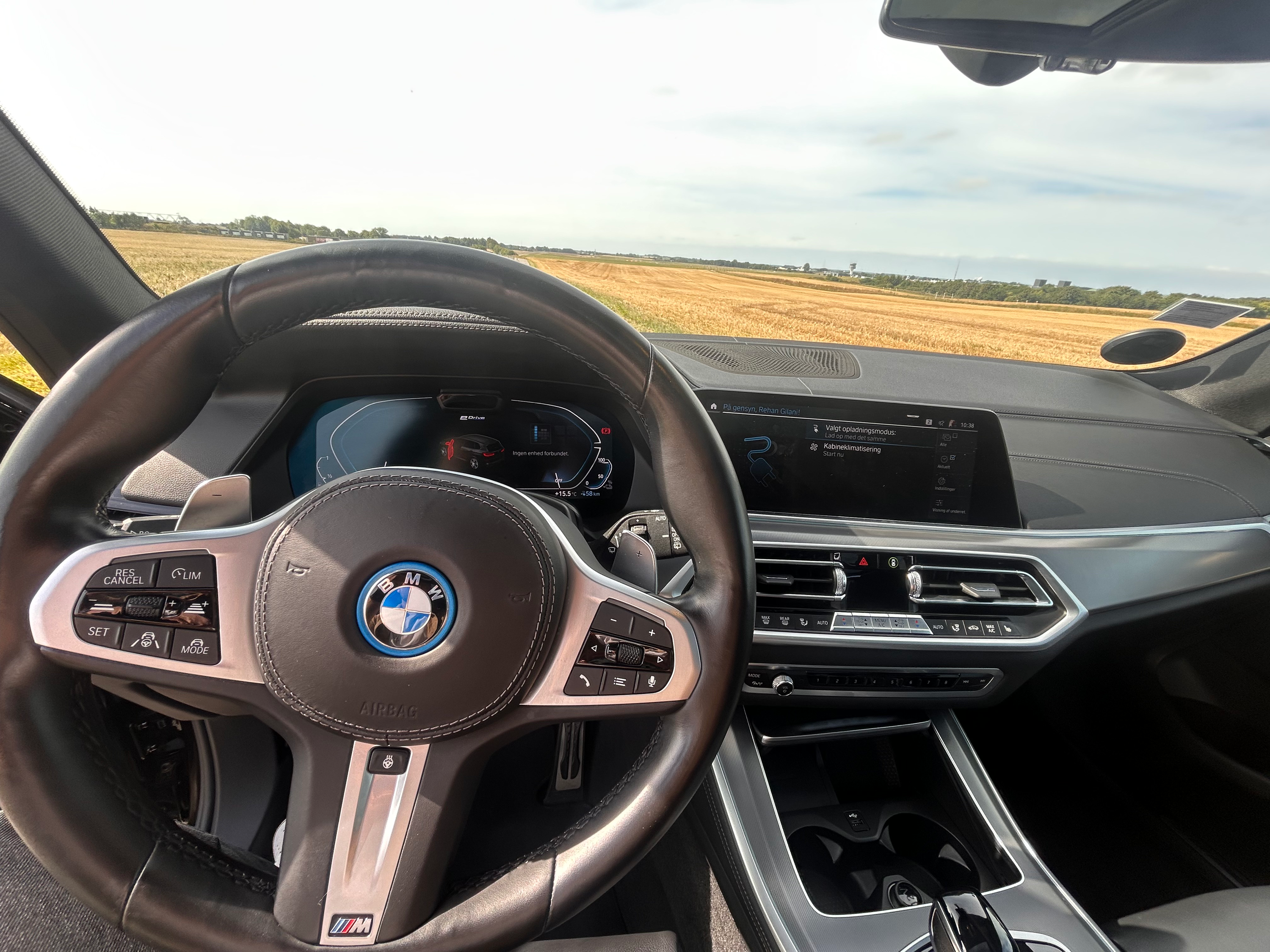 BMW X5 Thumbnail 2