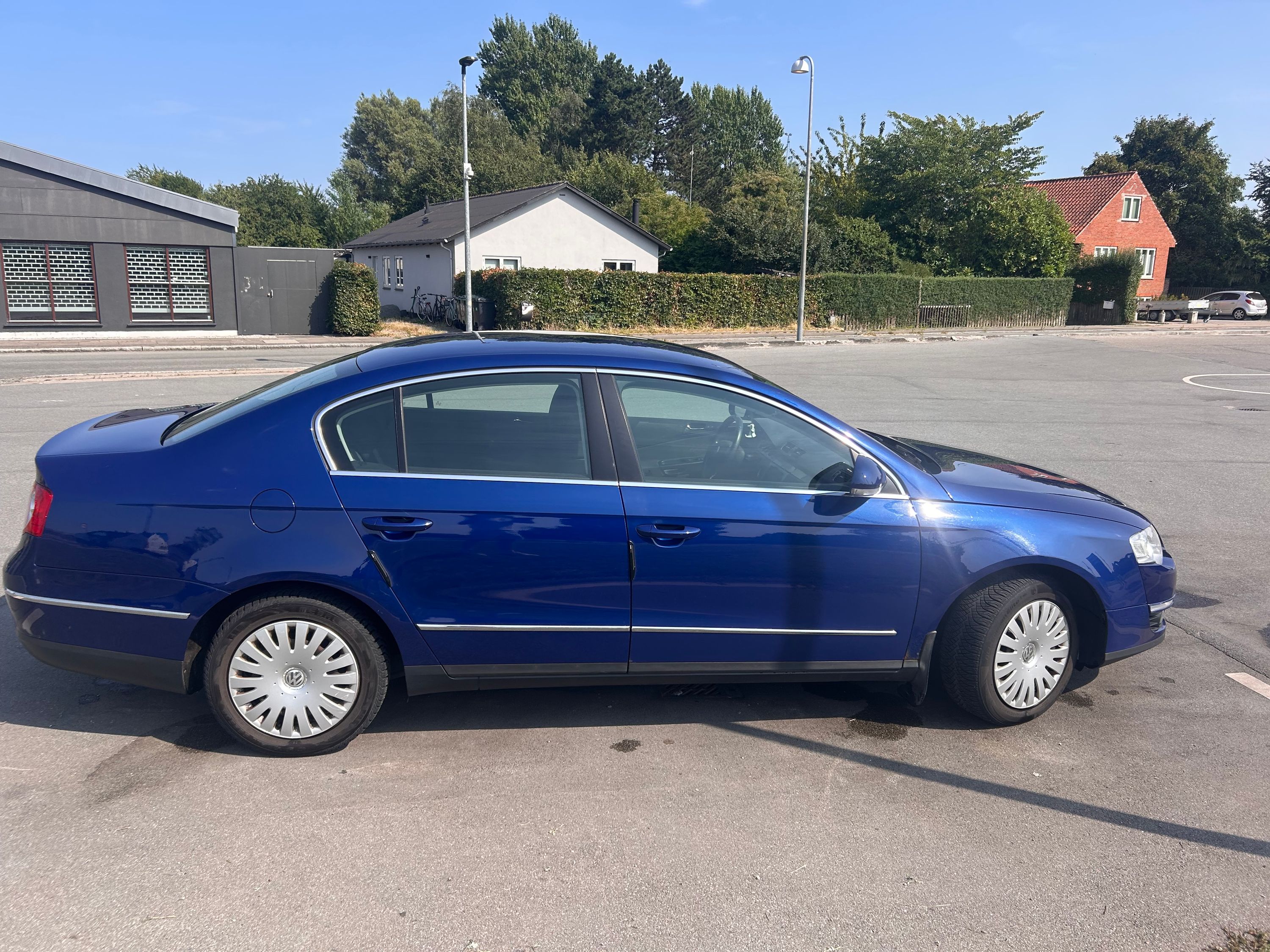 VOLKSWAGEN Passat Thumbnail 16