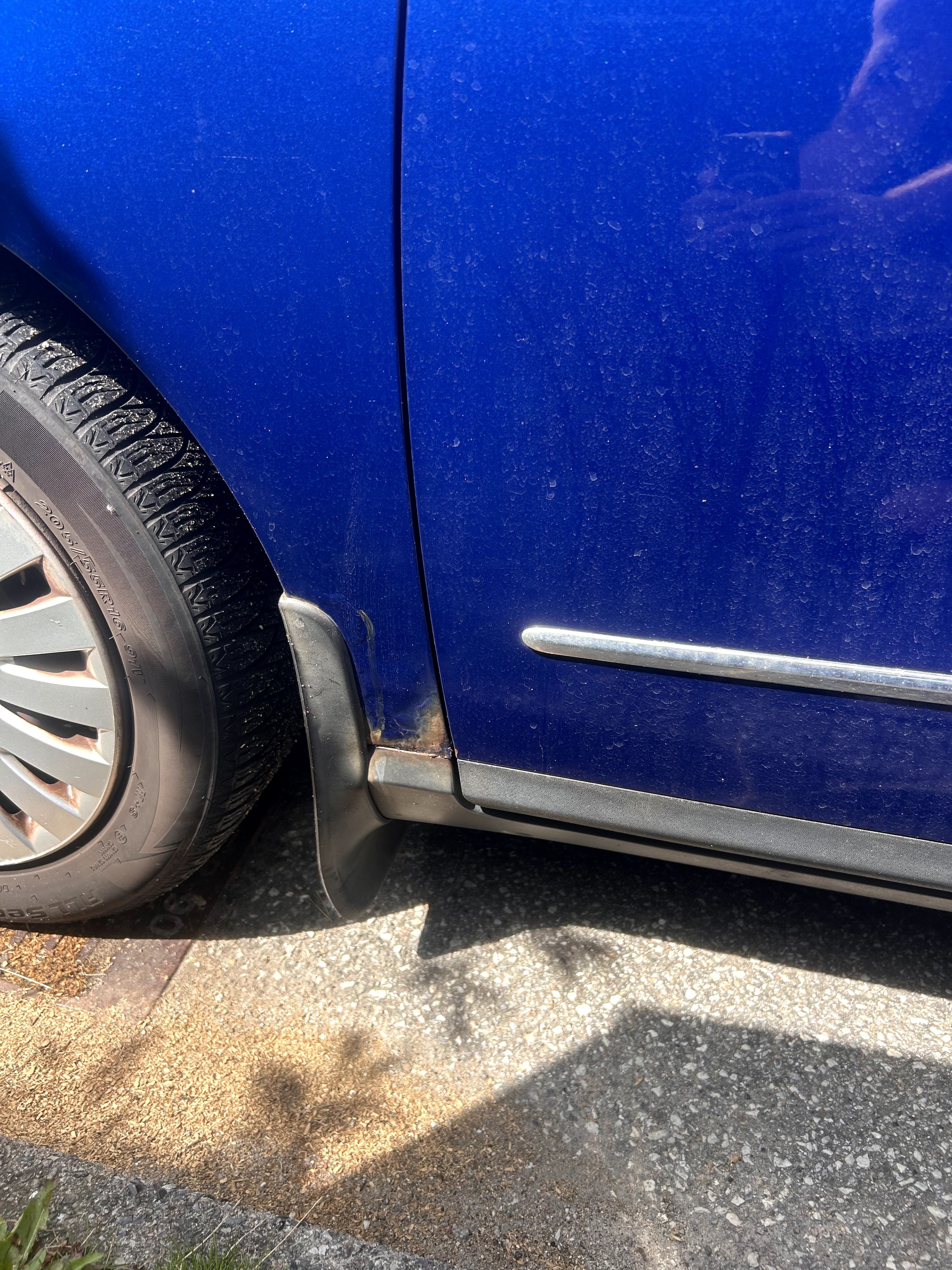 VOLKSWAGEN Passat Thumbnail 2