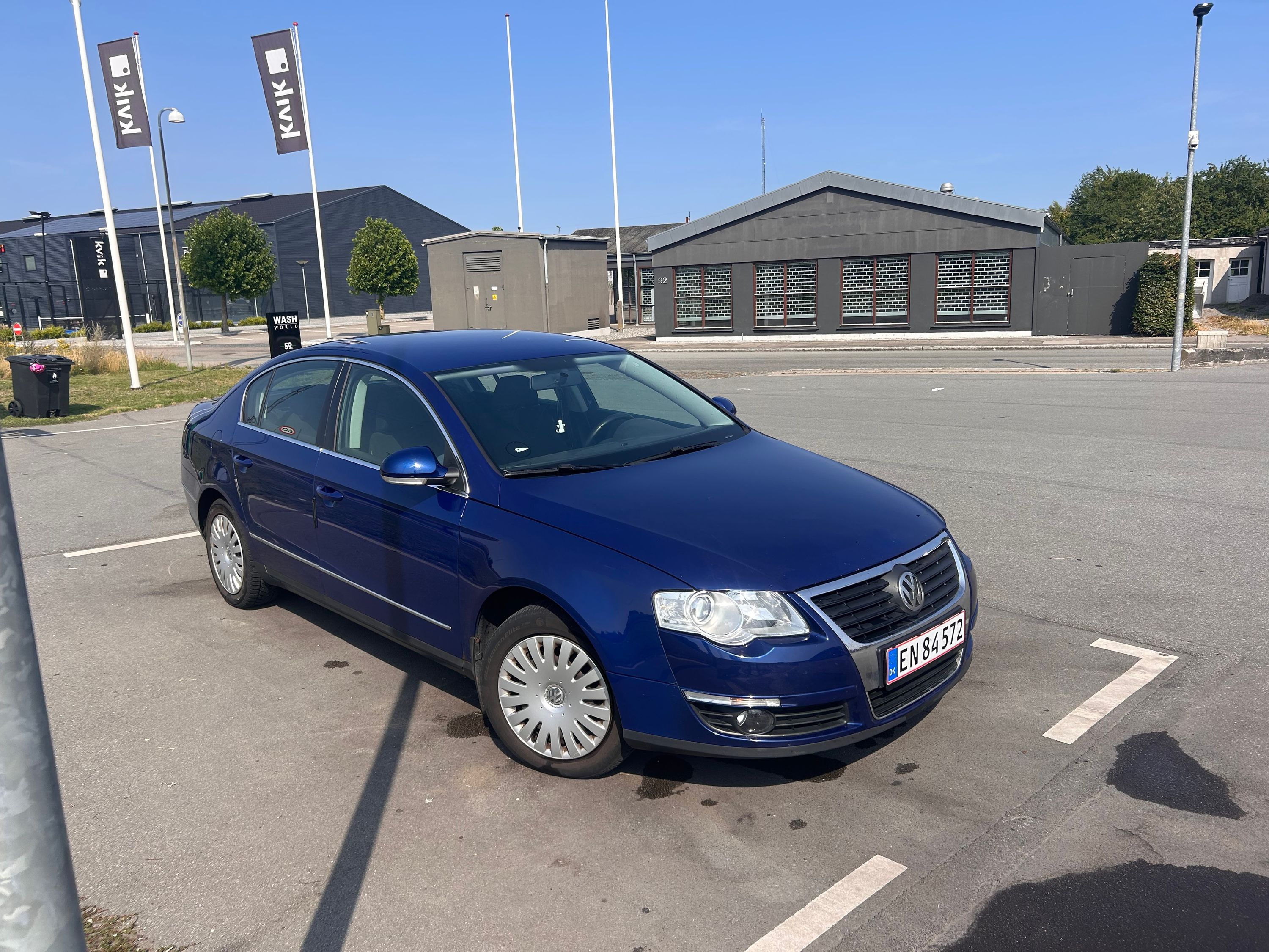 VOLKSWAGEN Passat Thumbnail 5