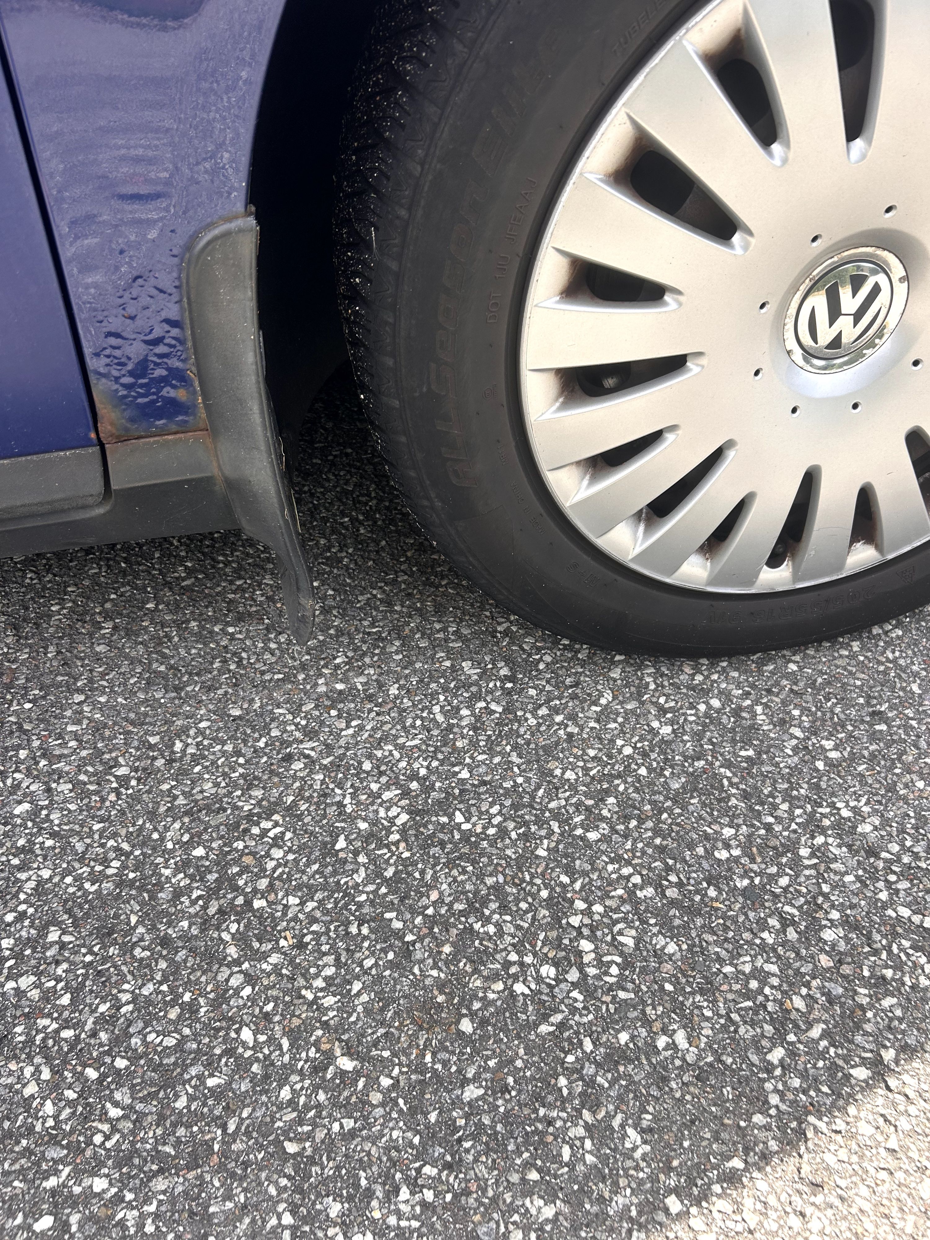 VOLKSWAGEN Passat Thumbnail 12