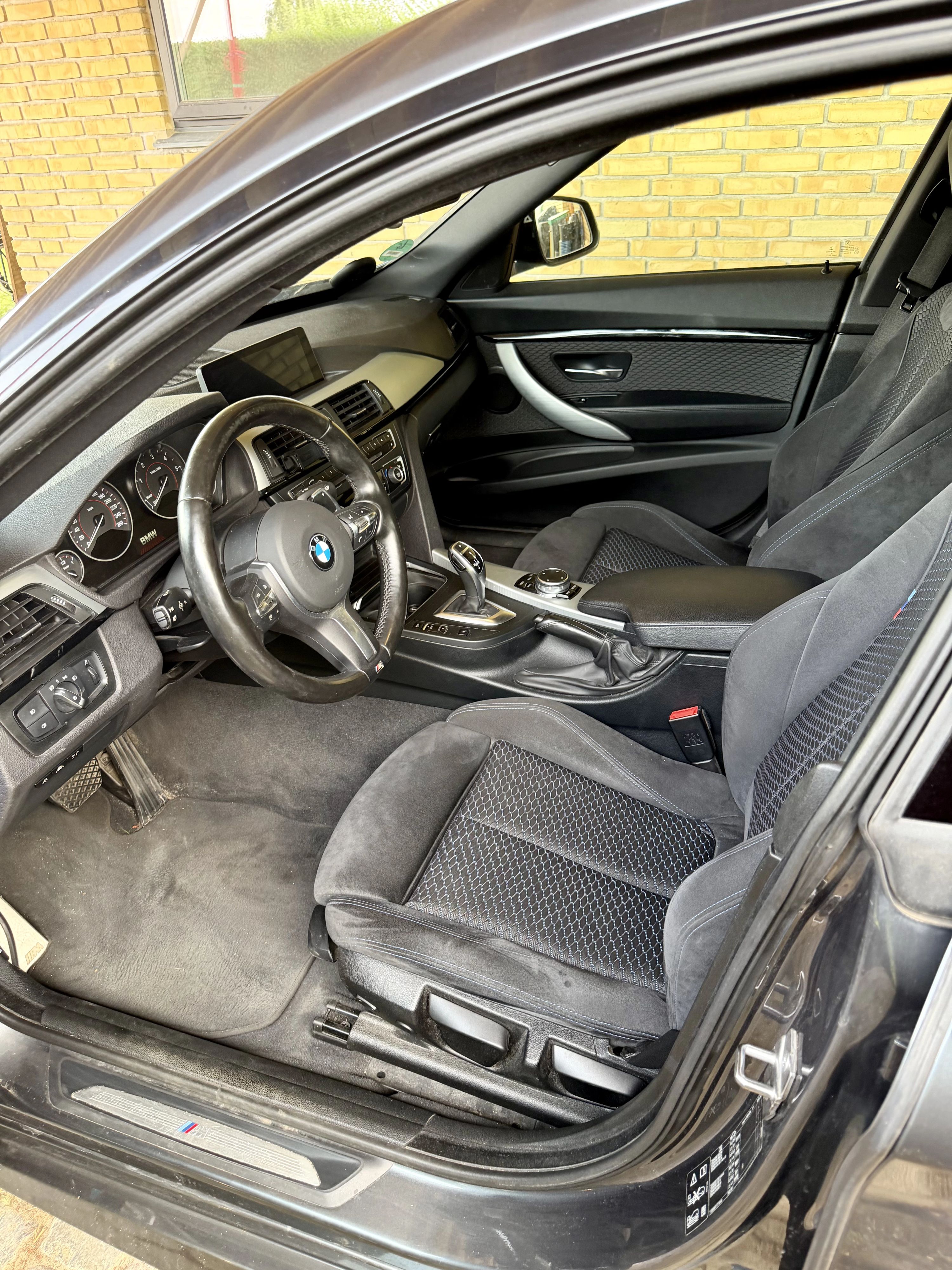 BMW 320 D Xdrive Gt Thumbnail 12