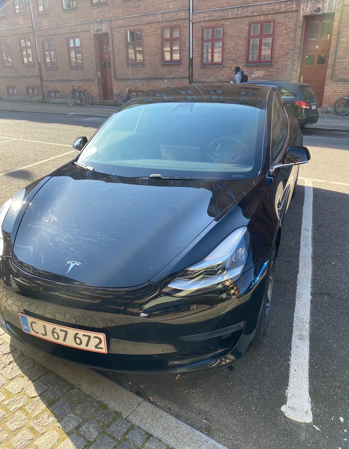 TESLA Model 3 Thumbnail 5