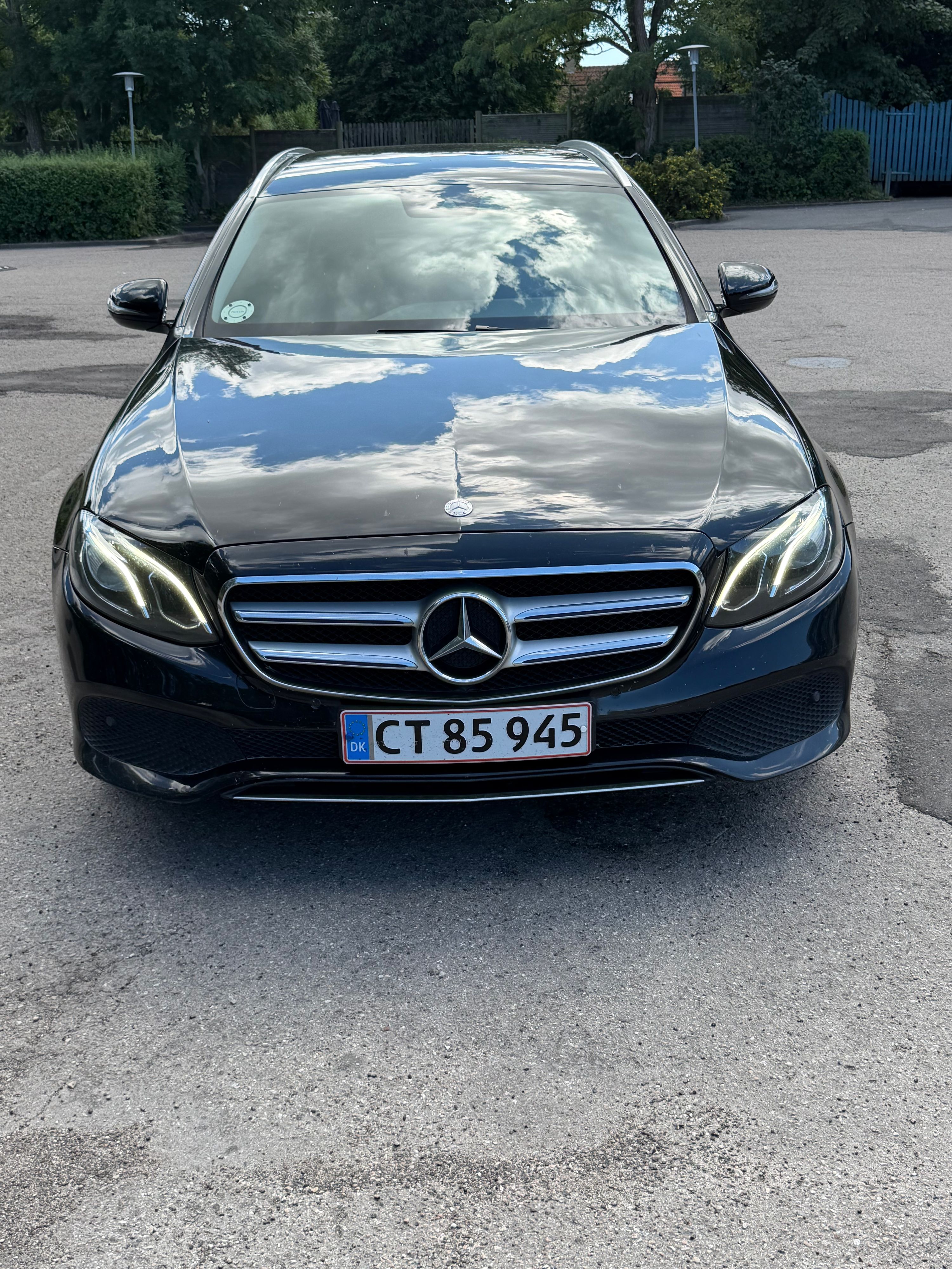 MERCEDES-BENZ E-Klasse Thumbnail 4