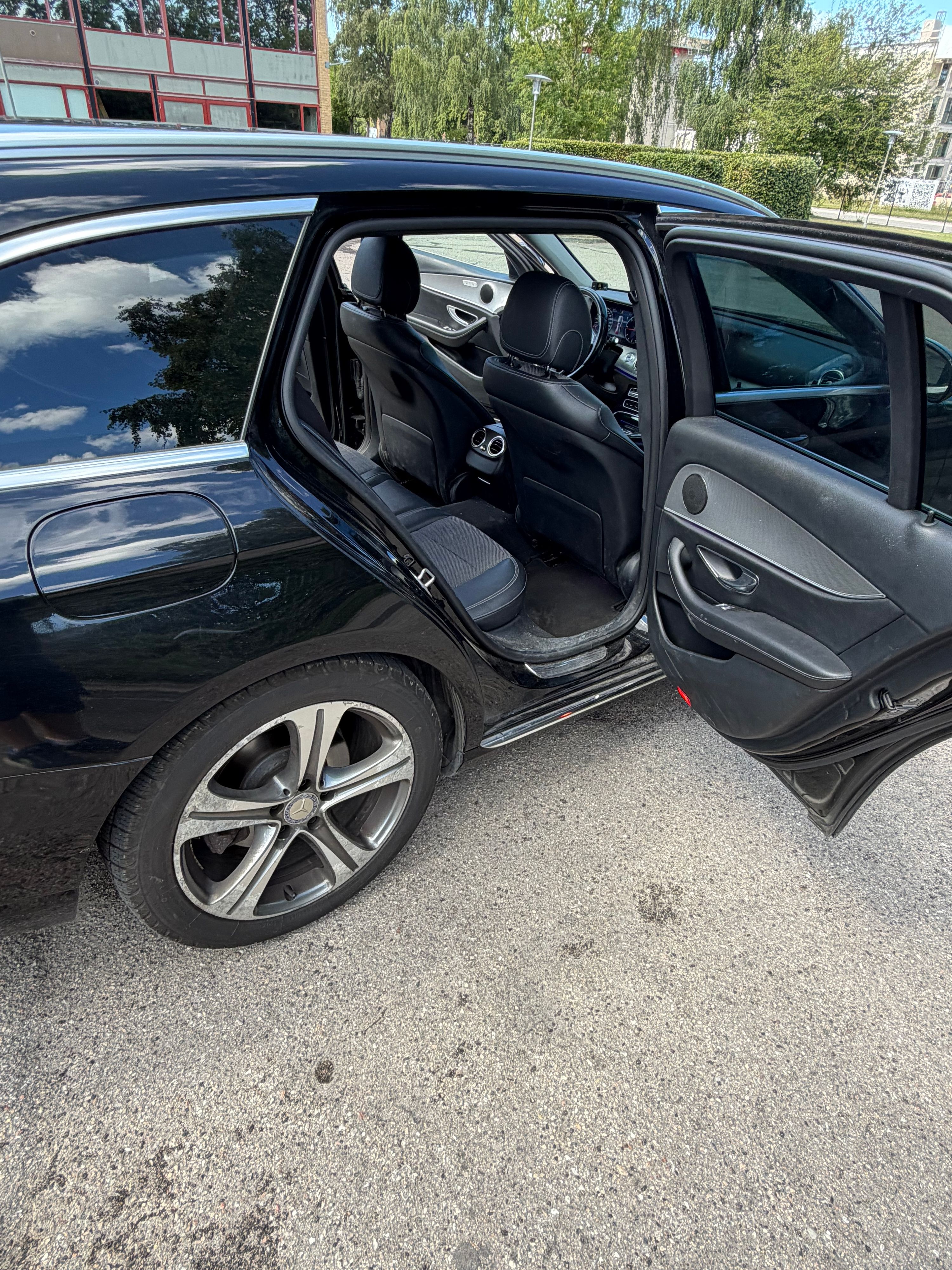 MERCEDES-BENZ E-Klasse Thumbnail 9