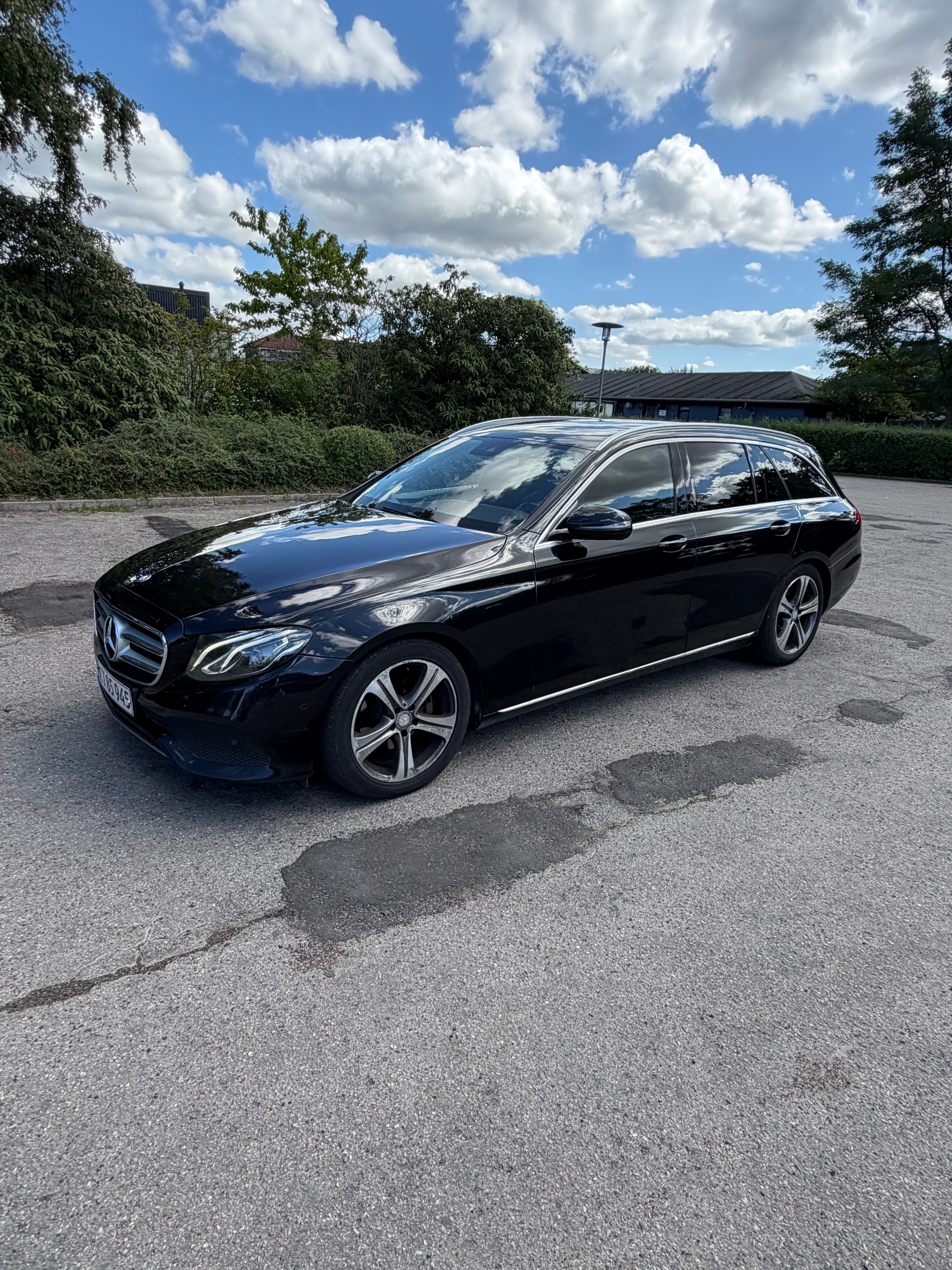 MERCEDES-BENZ E-Klasse Thumbnail 8
