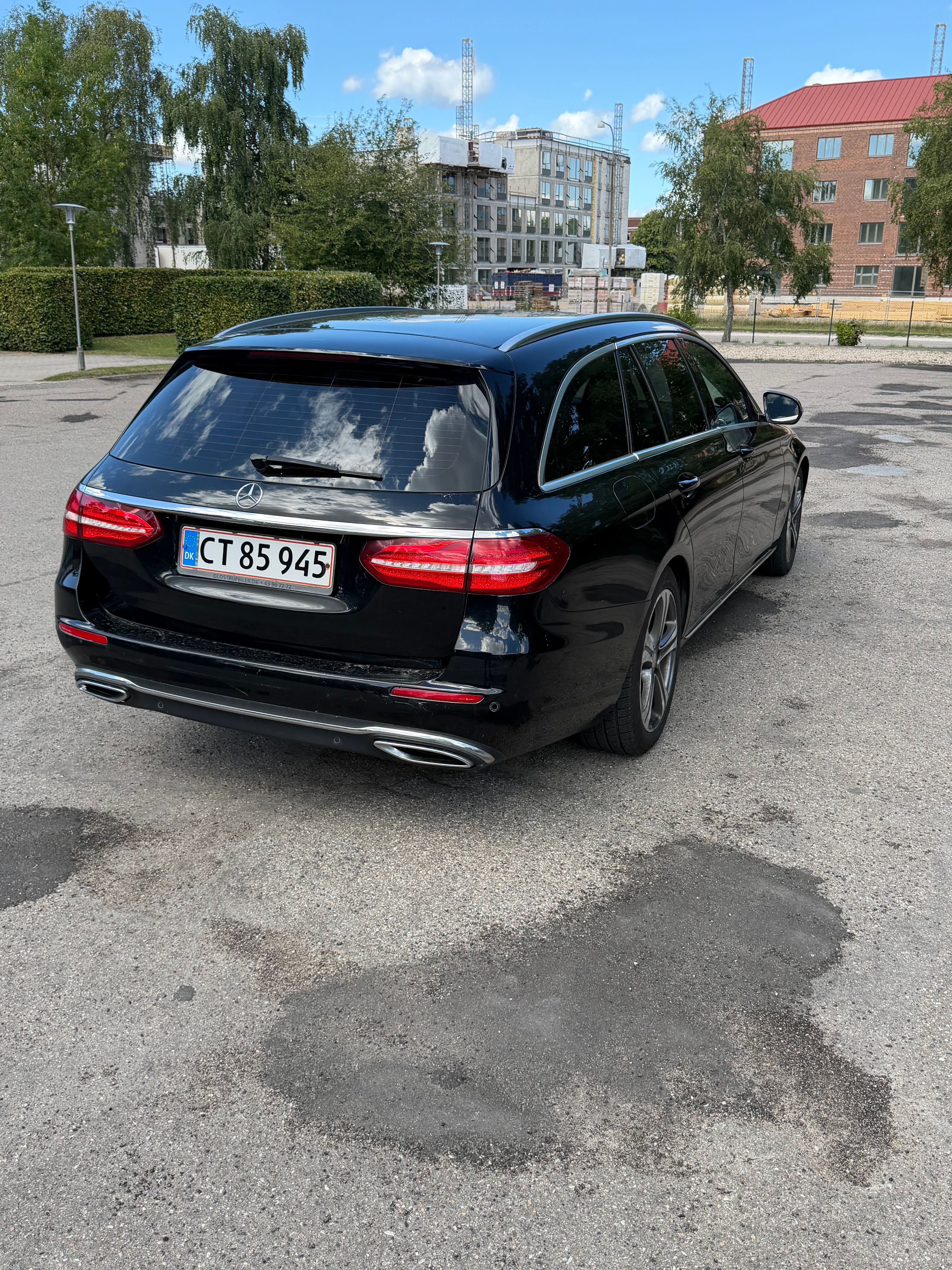 MERCEDES-BENZ E-Klasse Thumbnail 2