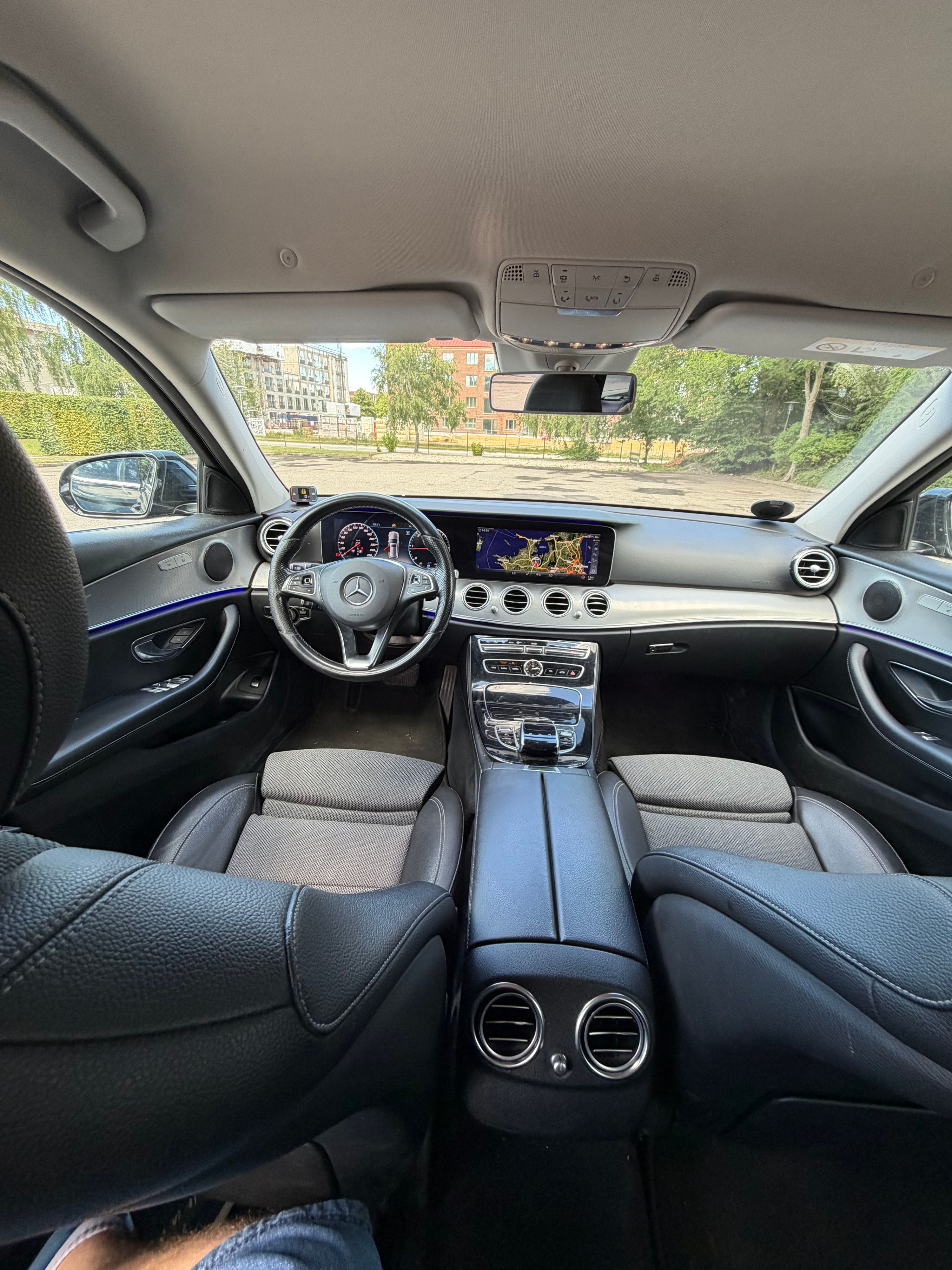 MERCEDES-BENZ E-Klasse Thumbnail 11