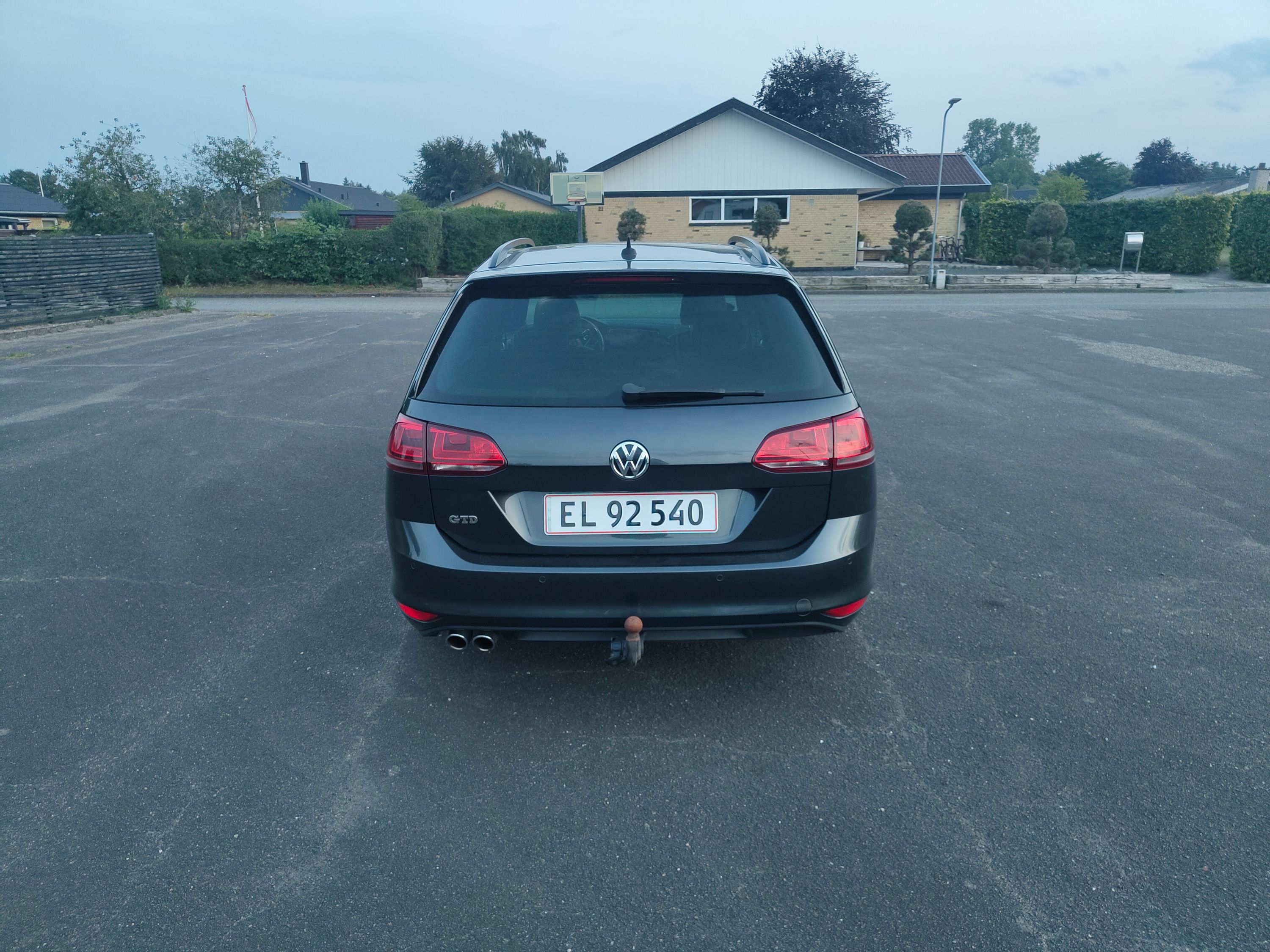 VW Golf Thumbnail 13