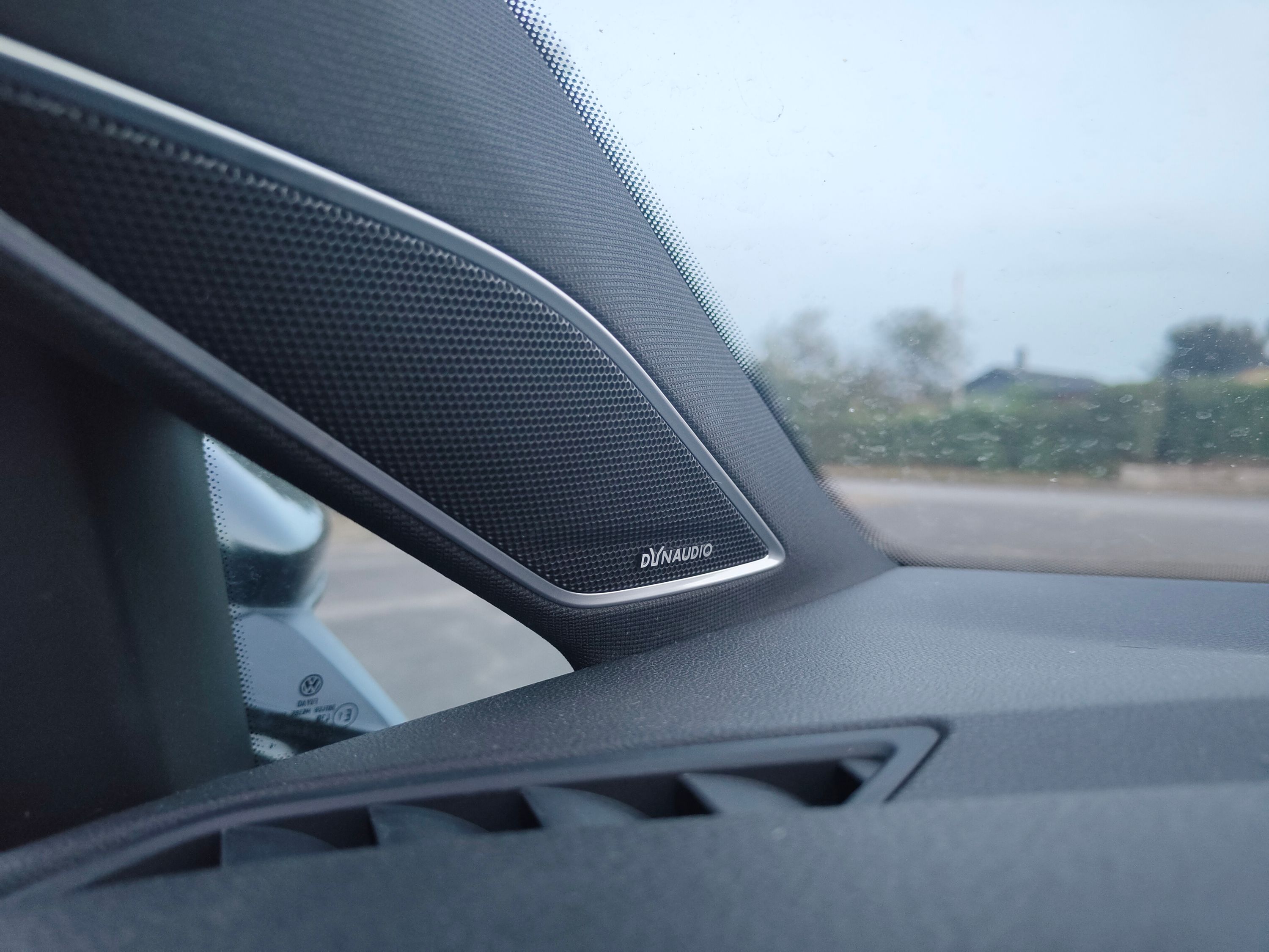VW Golf Thumbnail 8