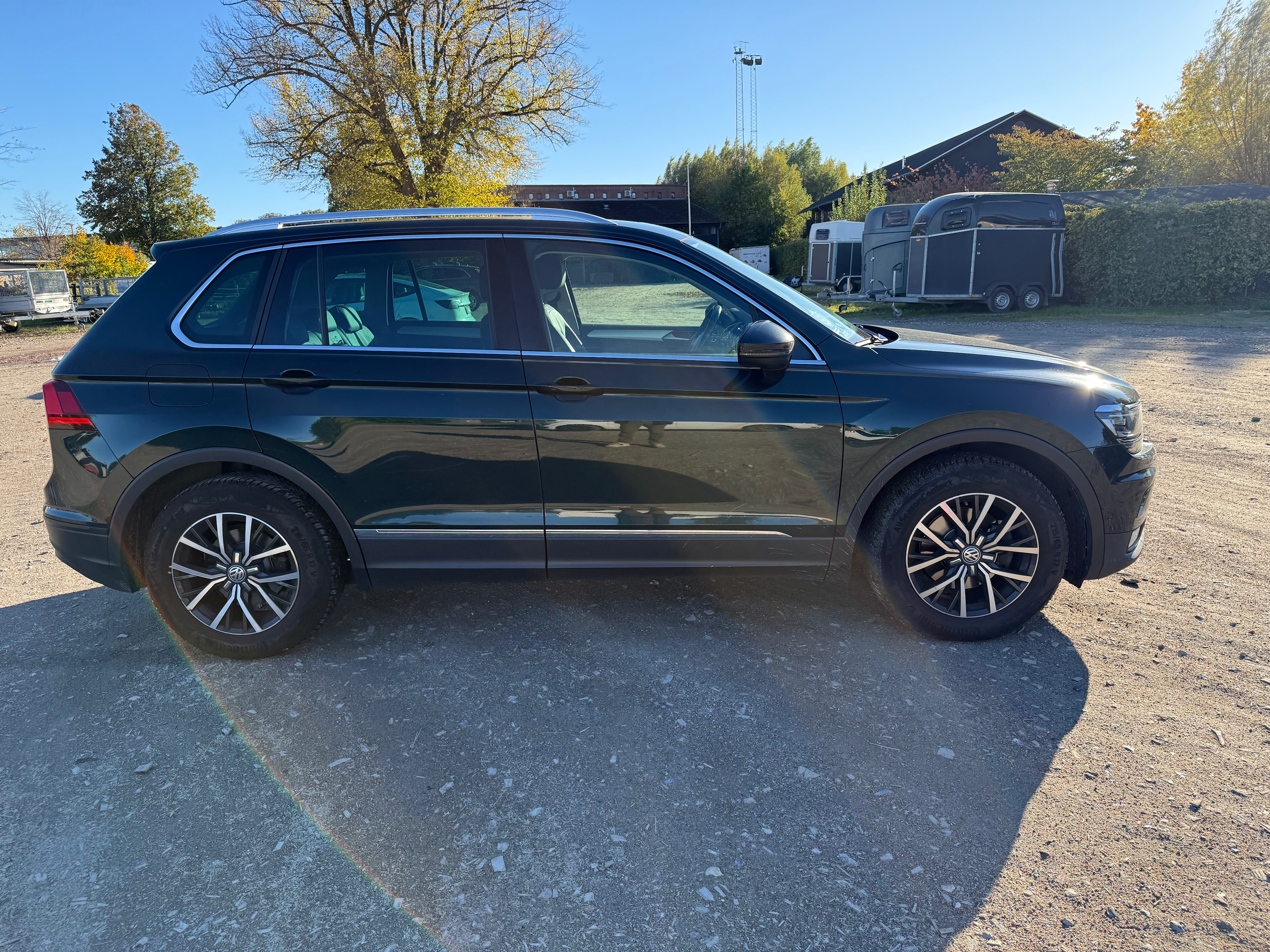 VOLKSWAGEN Tiguan Thumbnail 5