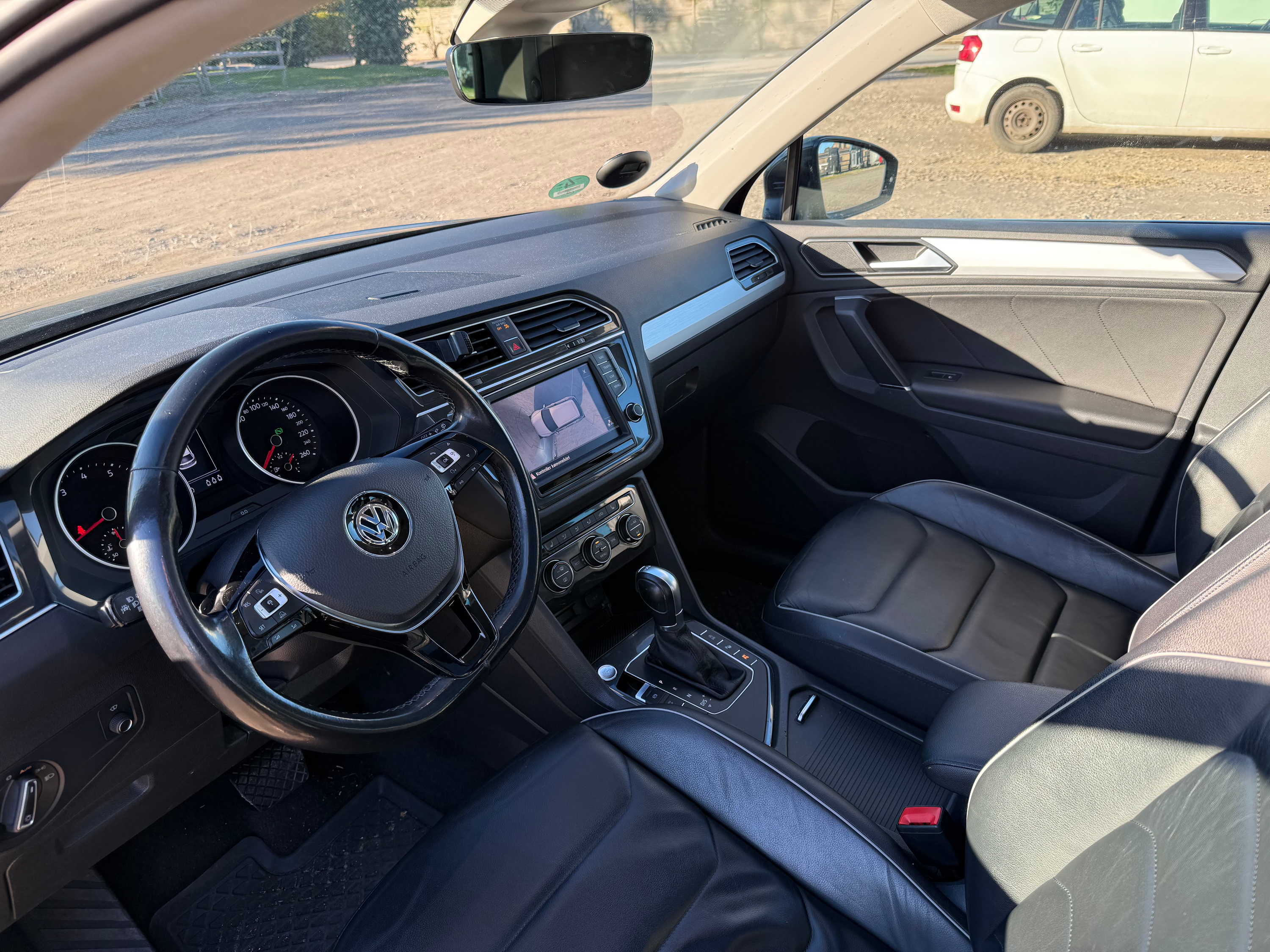 VOLKSWAGEN Tiguan Thumbnail 8