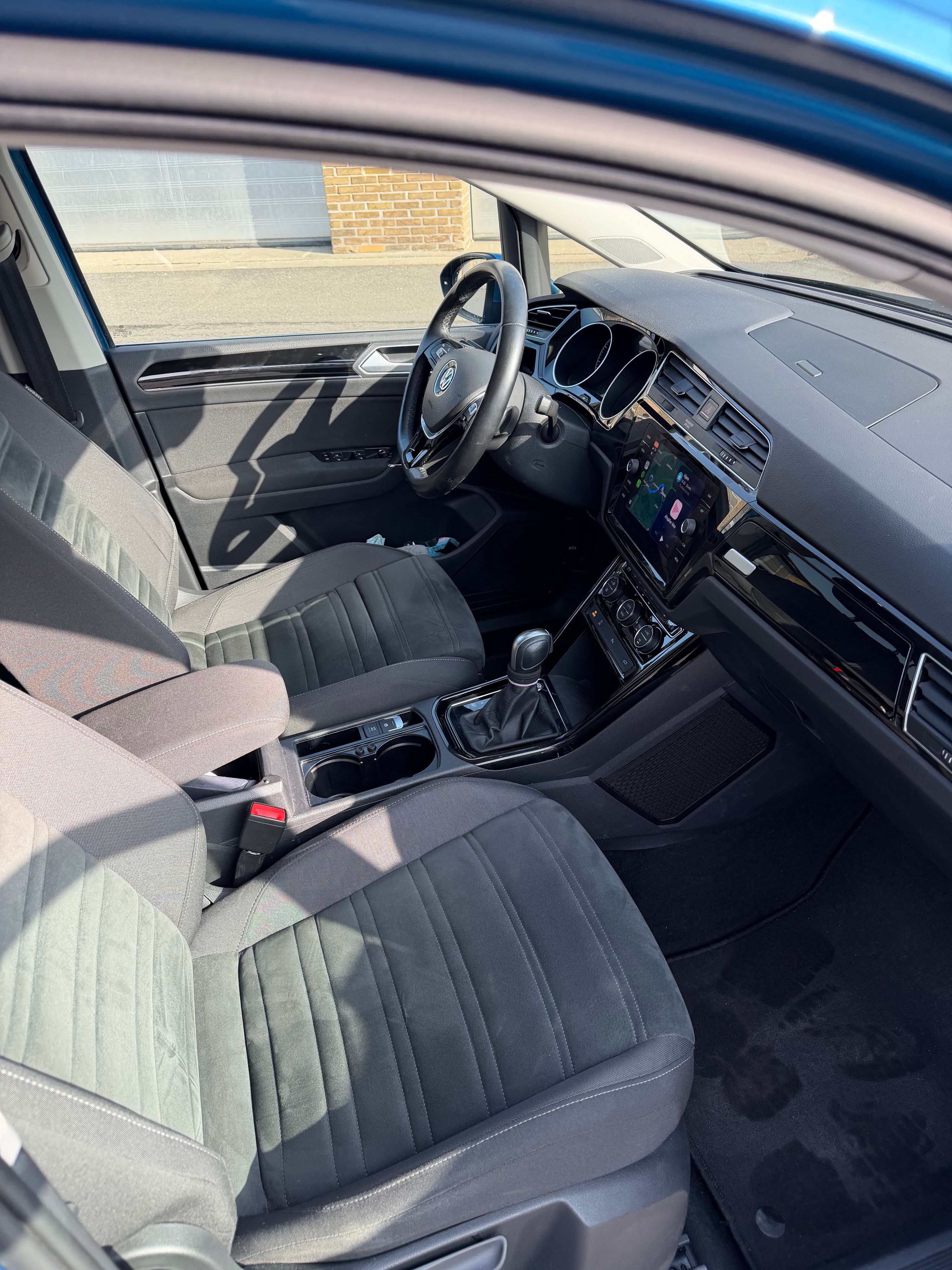 VOLKSWAGEN Touran Thumbnail 10