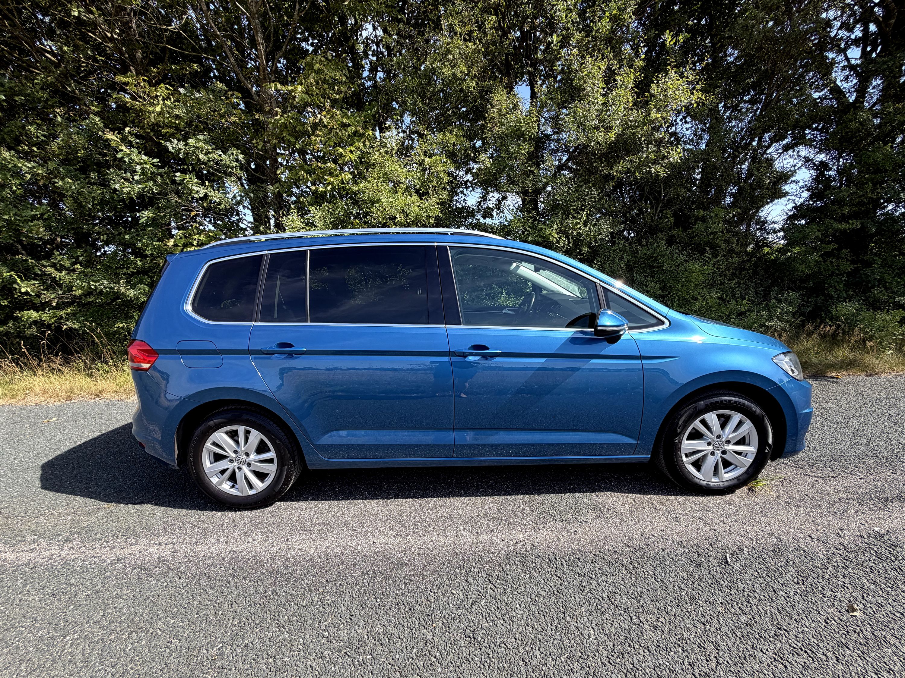 VOLKSWAGEN Touran Thumbnail 12