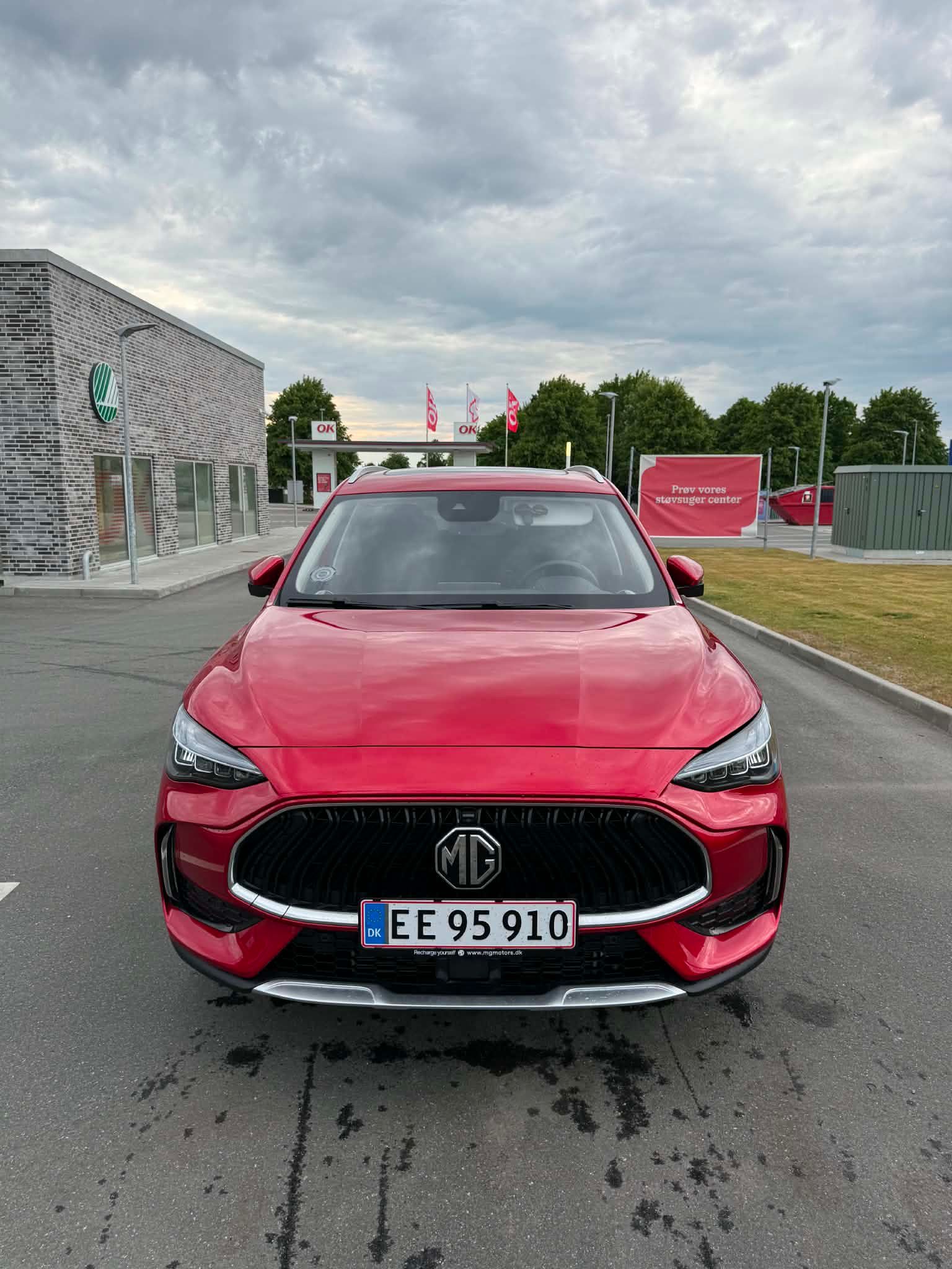 MG Ehs Plug-In Hybrid Thumbnail 6