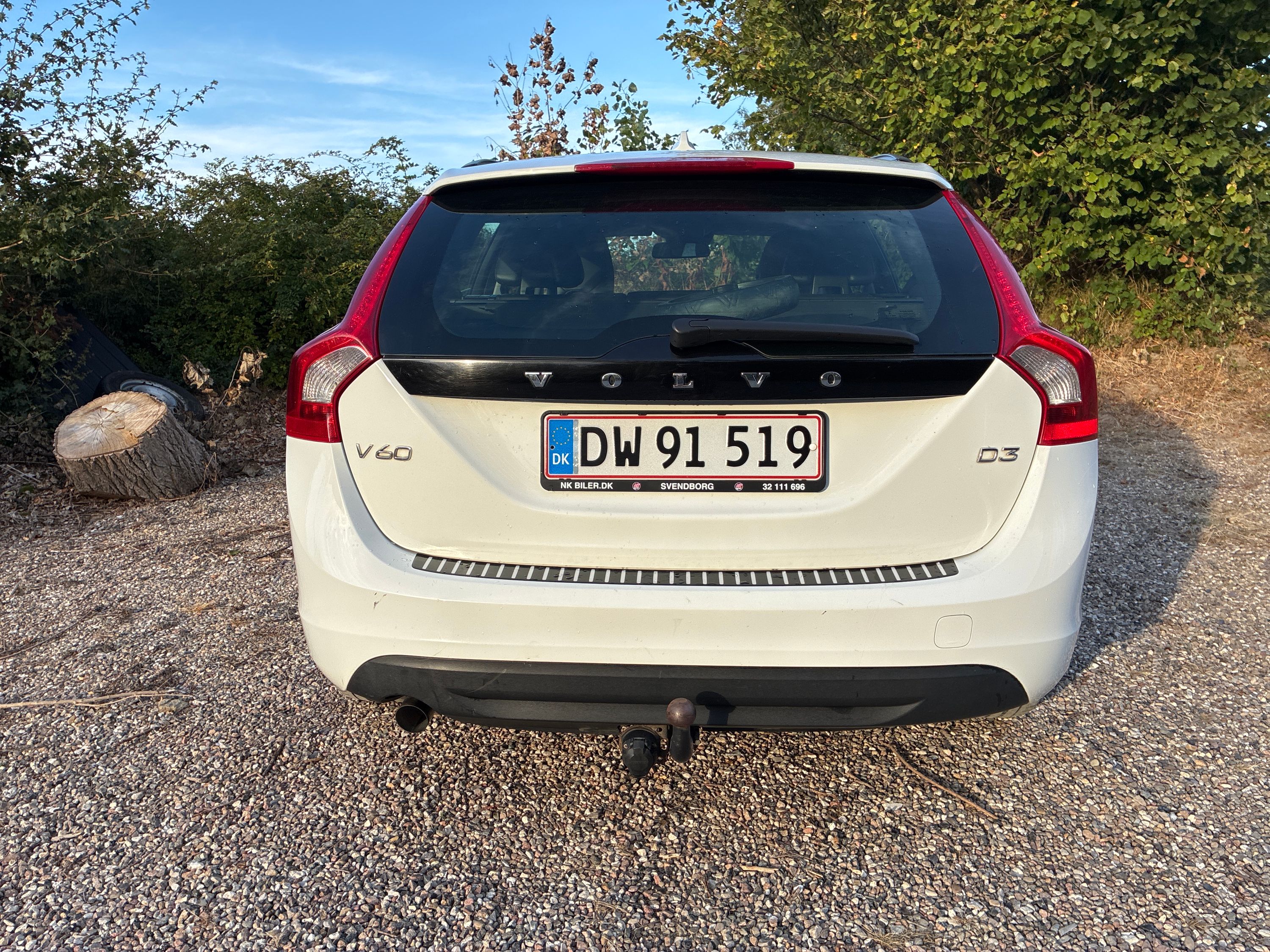 VOLVO V60 Thumbnail 4