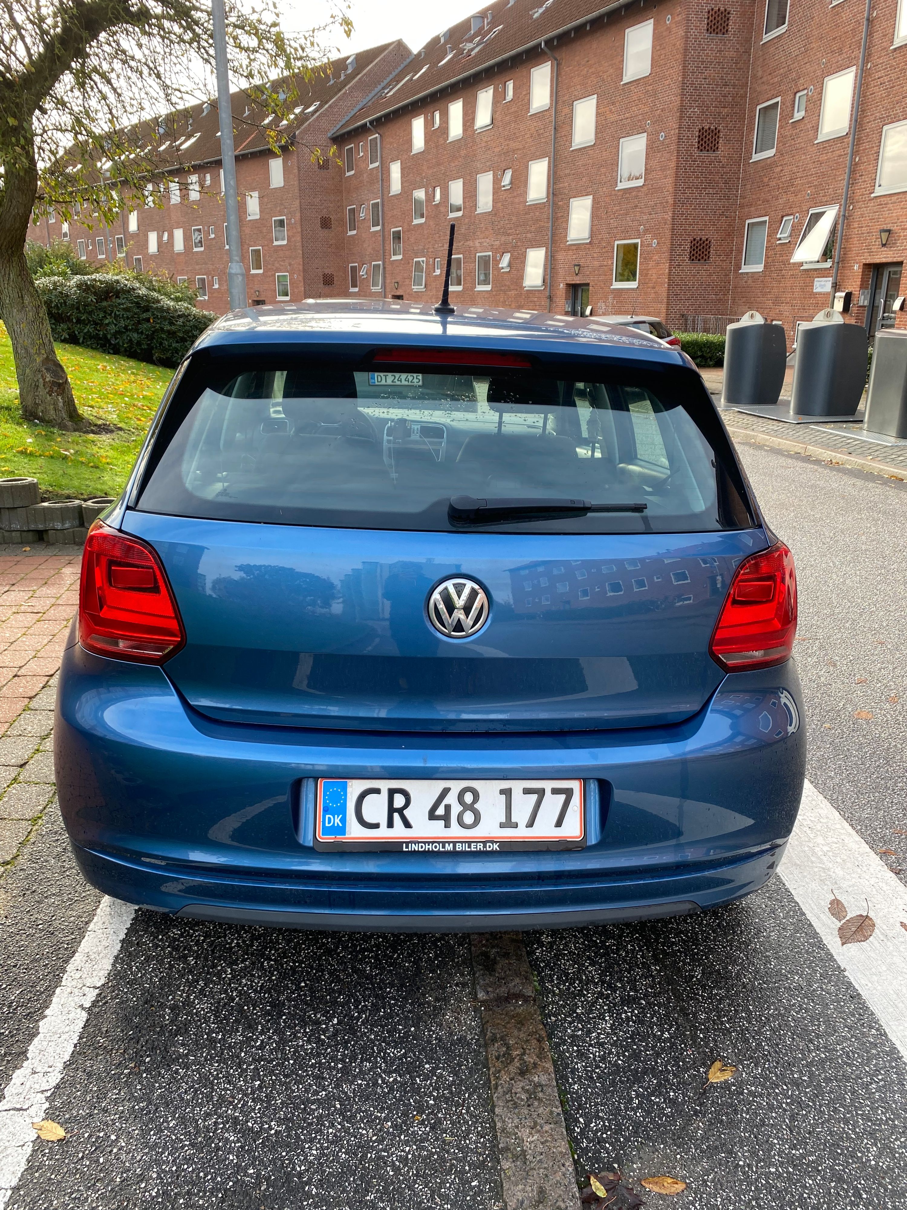 VOLKSWAGEN Polo Thumbnail 10