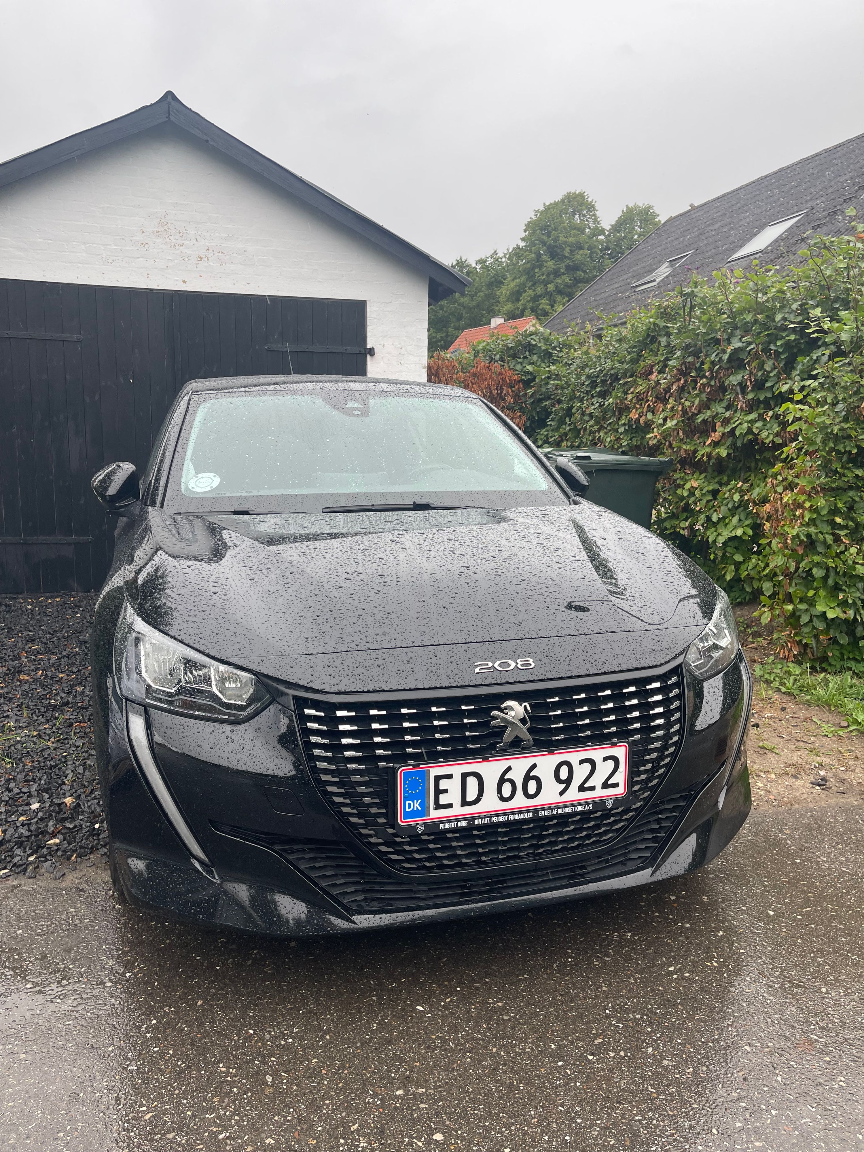 PEUGEOT 208 Thumbnail 4