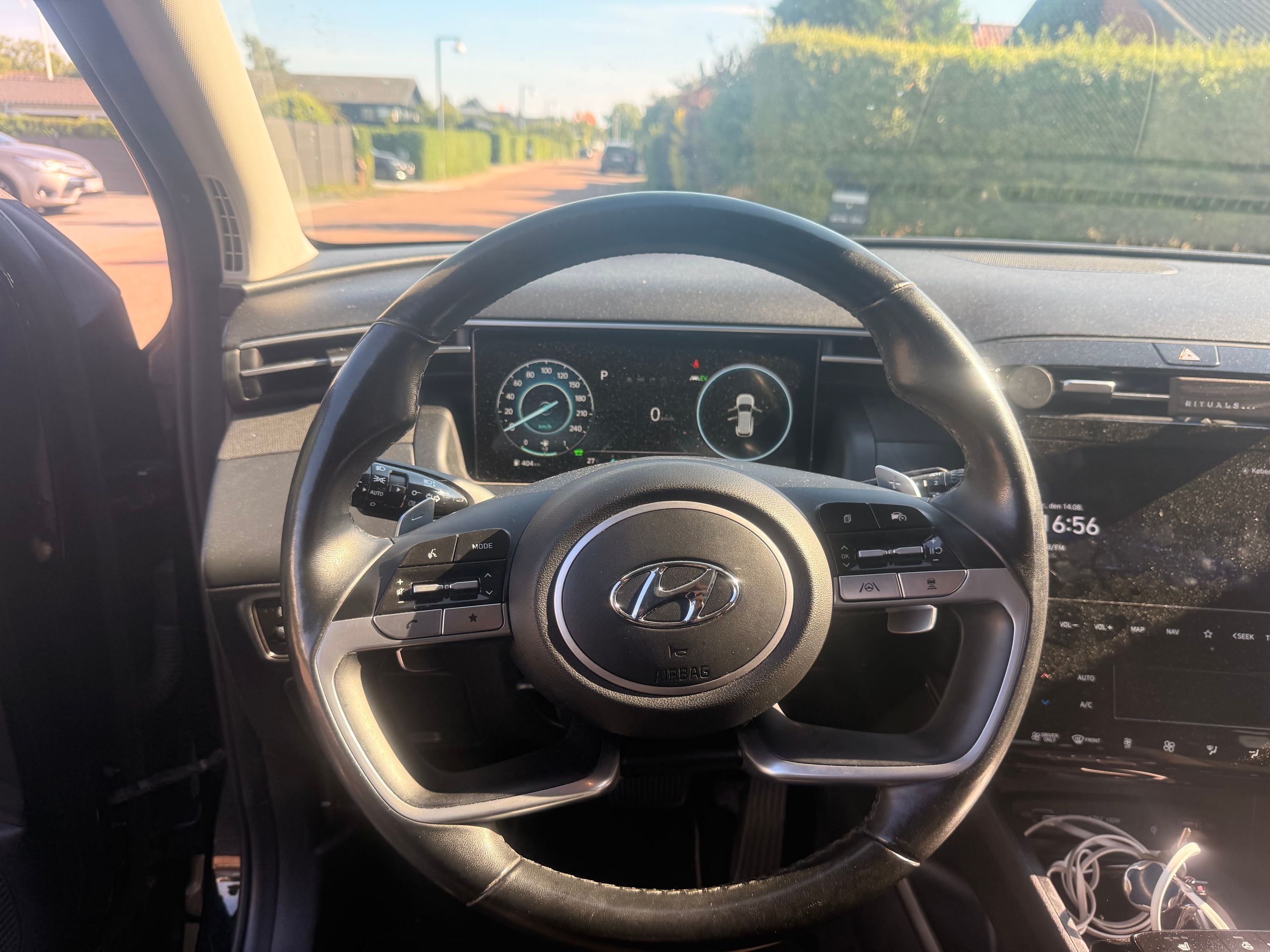 HYUNDAI Tucson Thumbnail 2