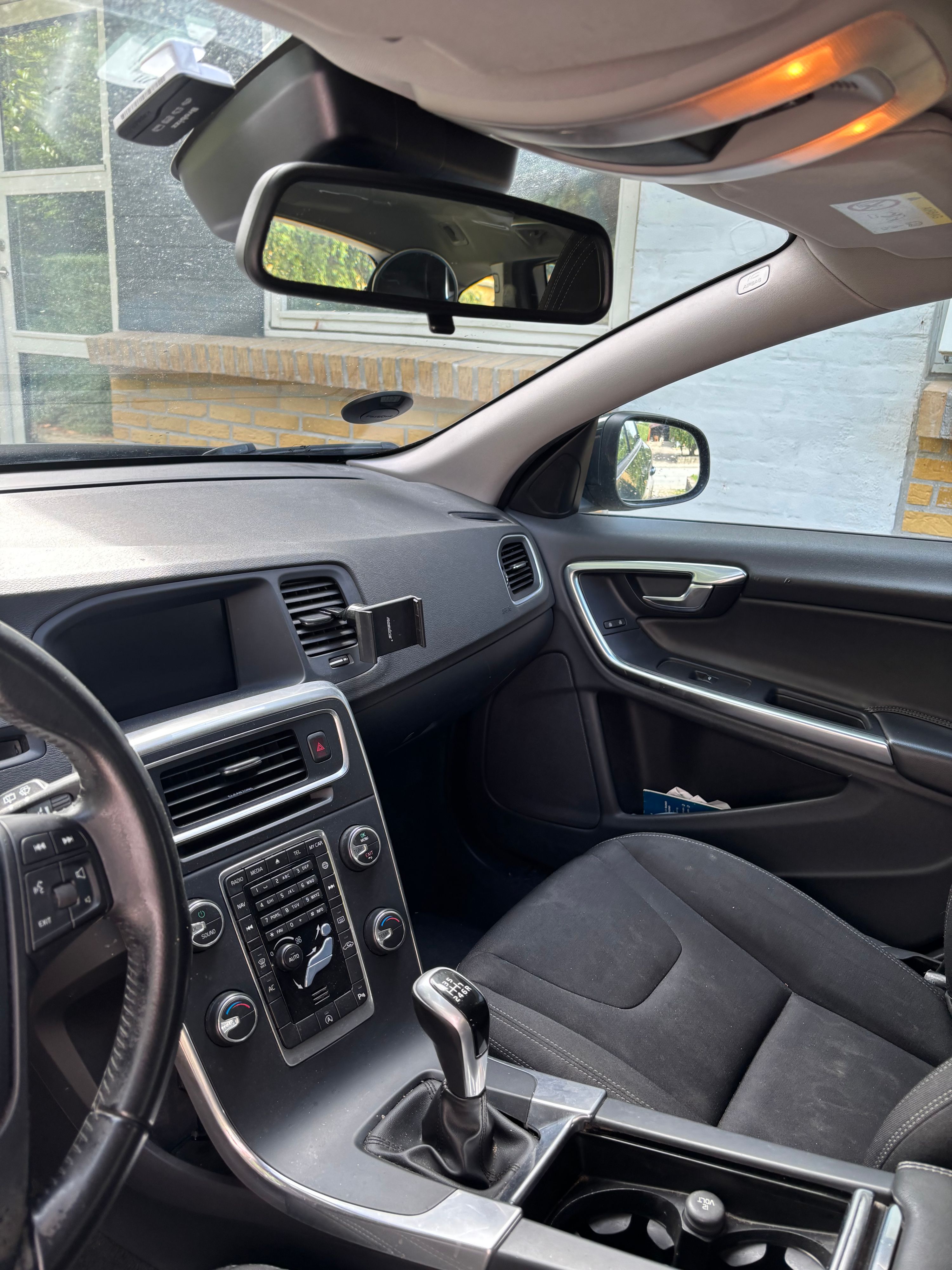 VOLVO V 60 Thumbnail 4