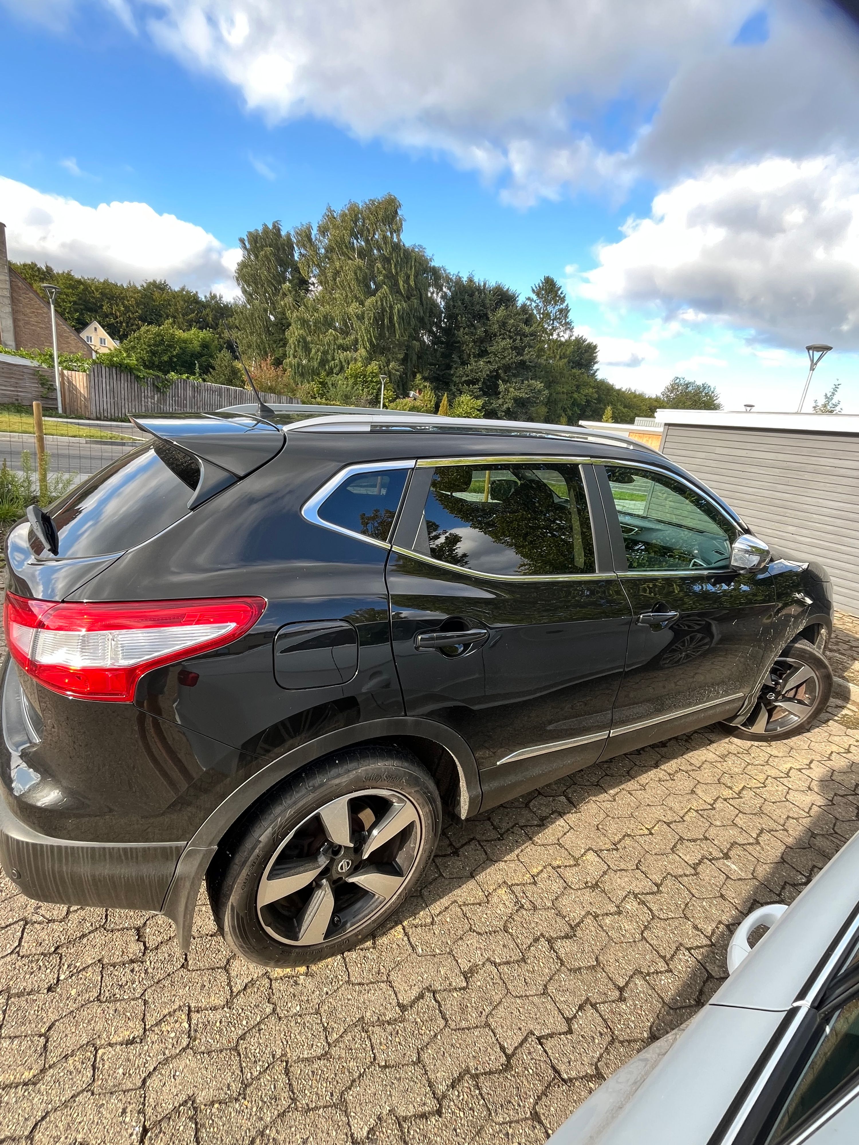 NISSAN Qashqai Thumbnail 8
