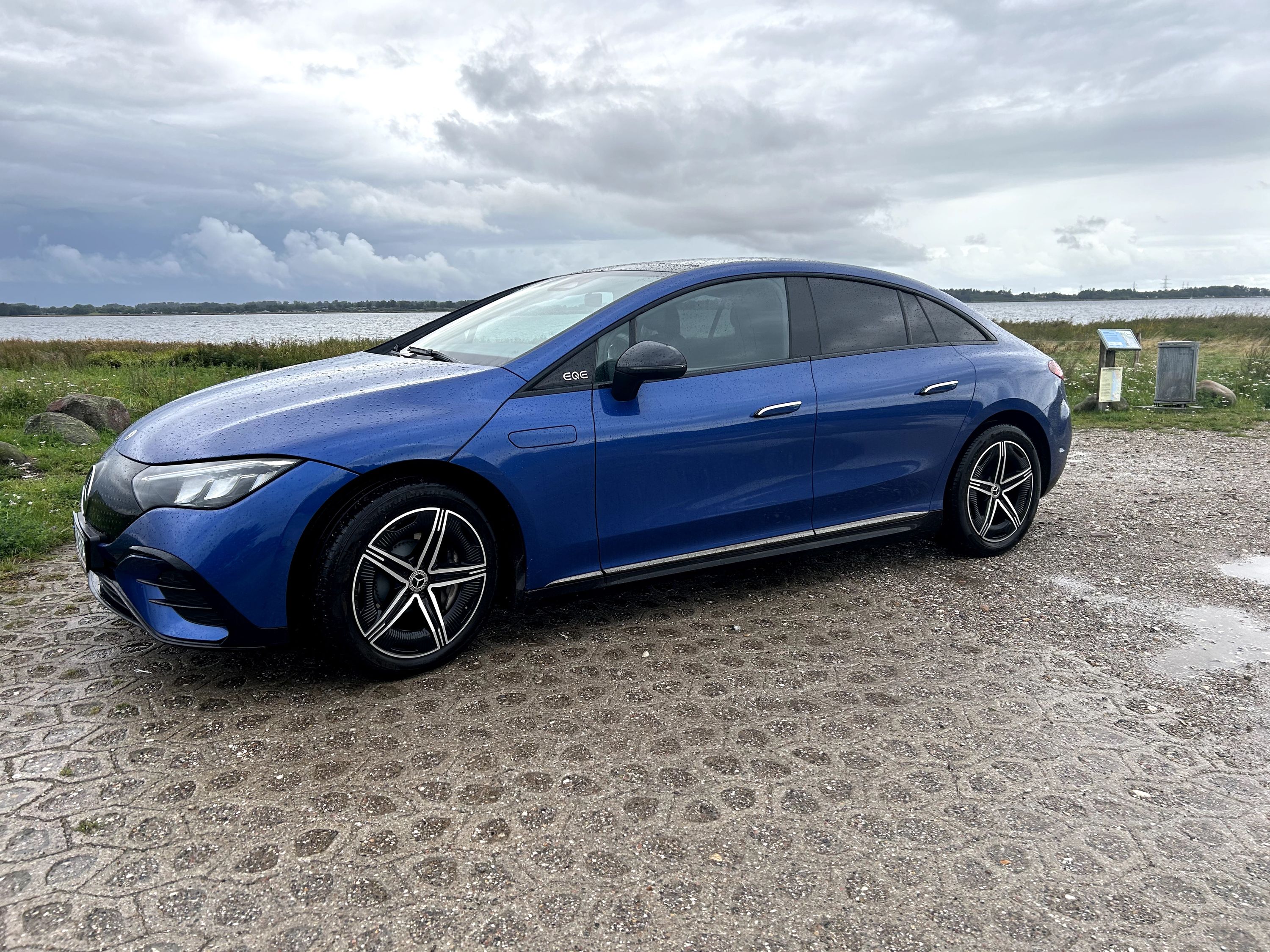 MERCEDES-BENZ Eqe 300 Thumbnail 3