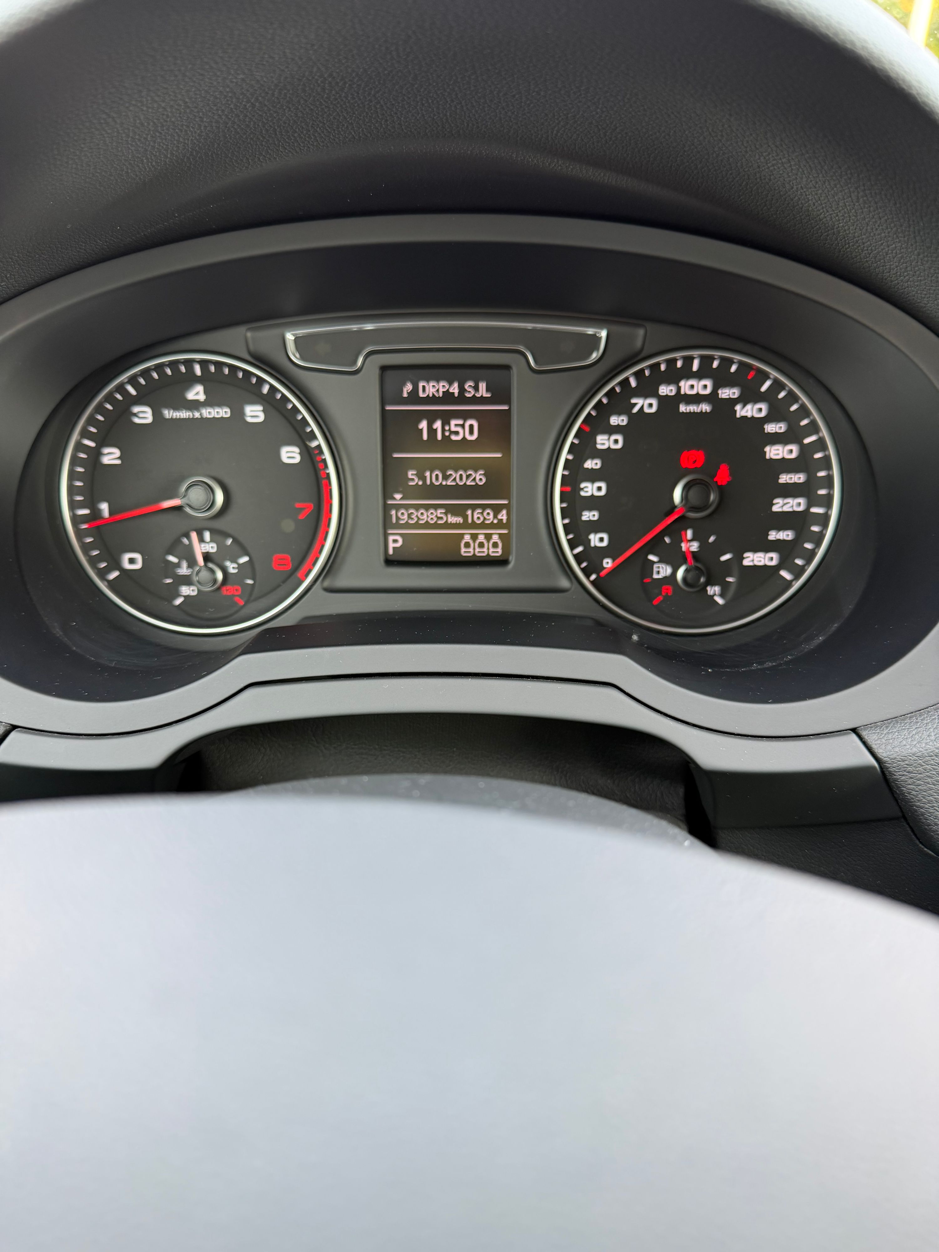 AUDI Q3 Thumbnail 10