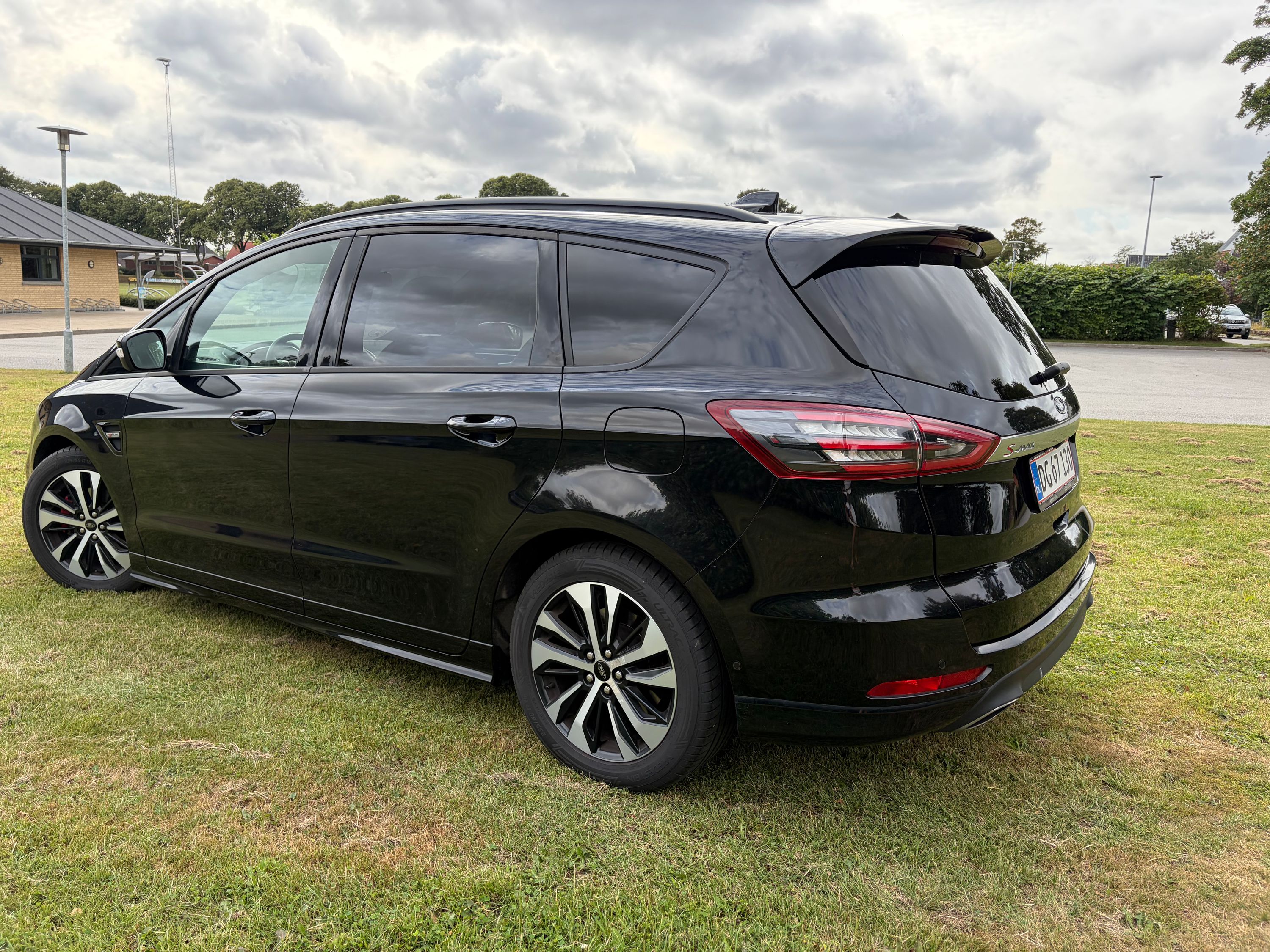 FORD S-Max Thumbnail 9