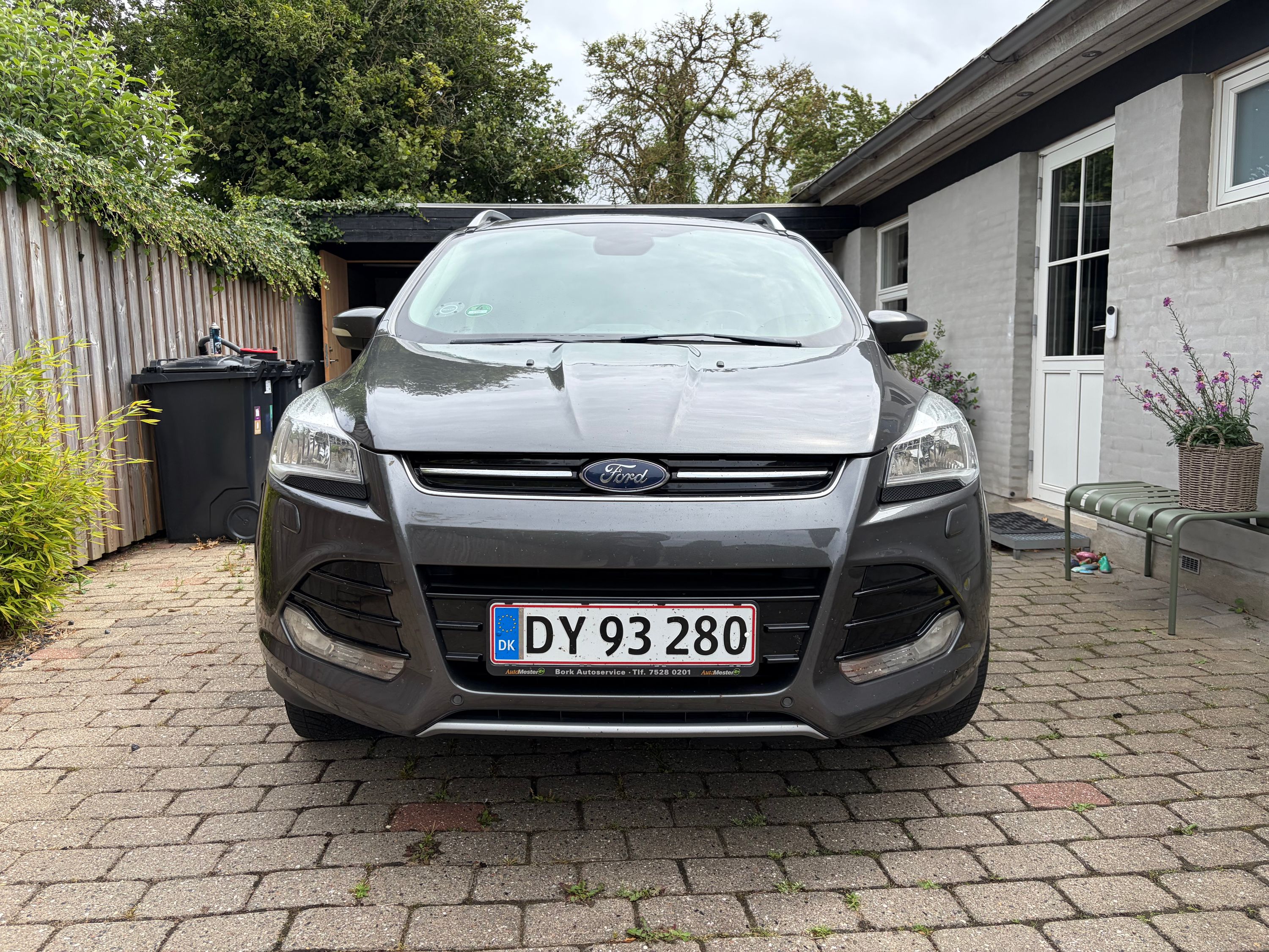FORD Kuga Thumbnail 2