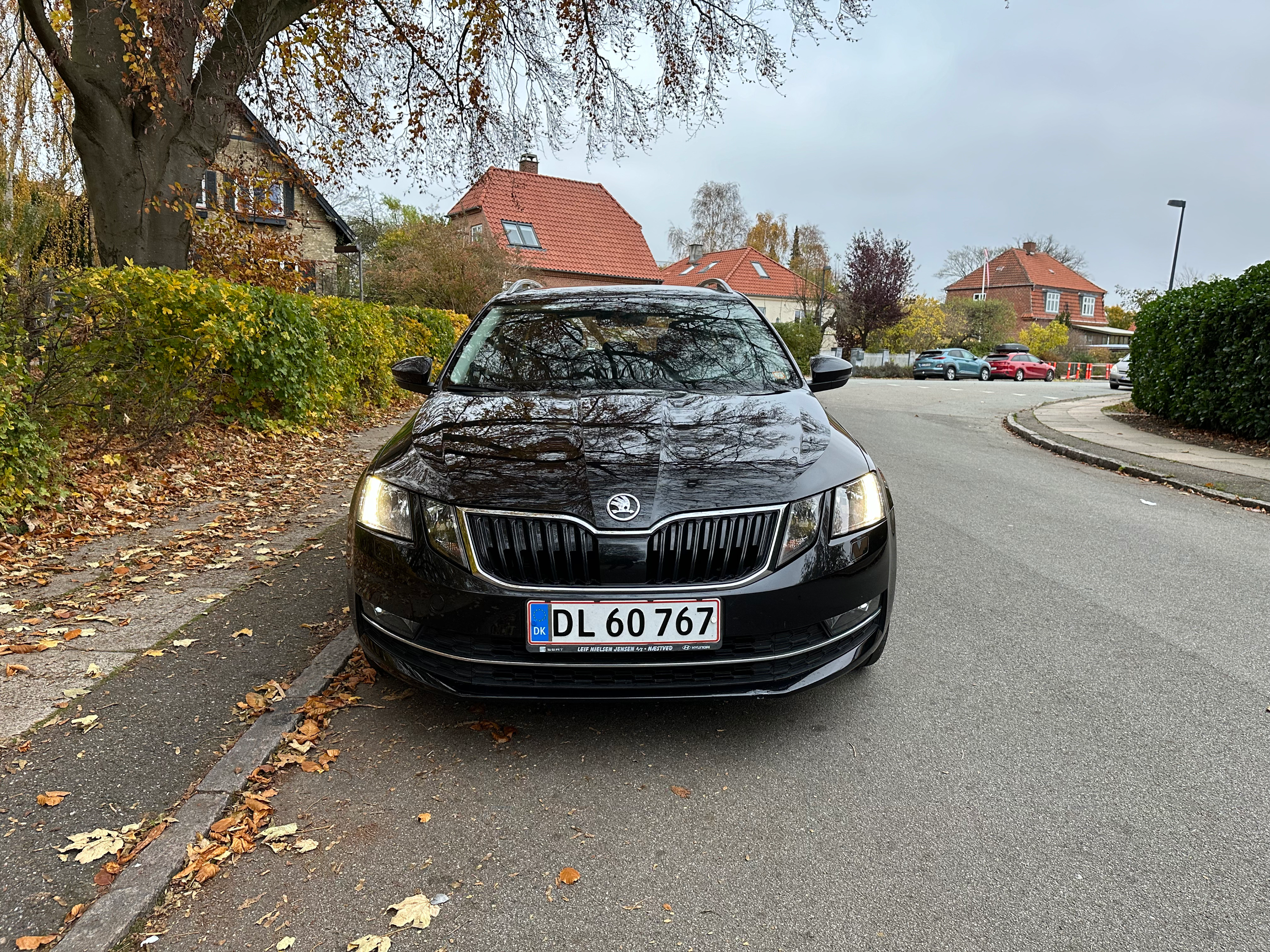 SKODA Octavia Thumbnail 2