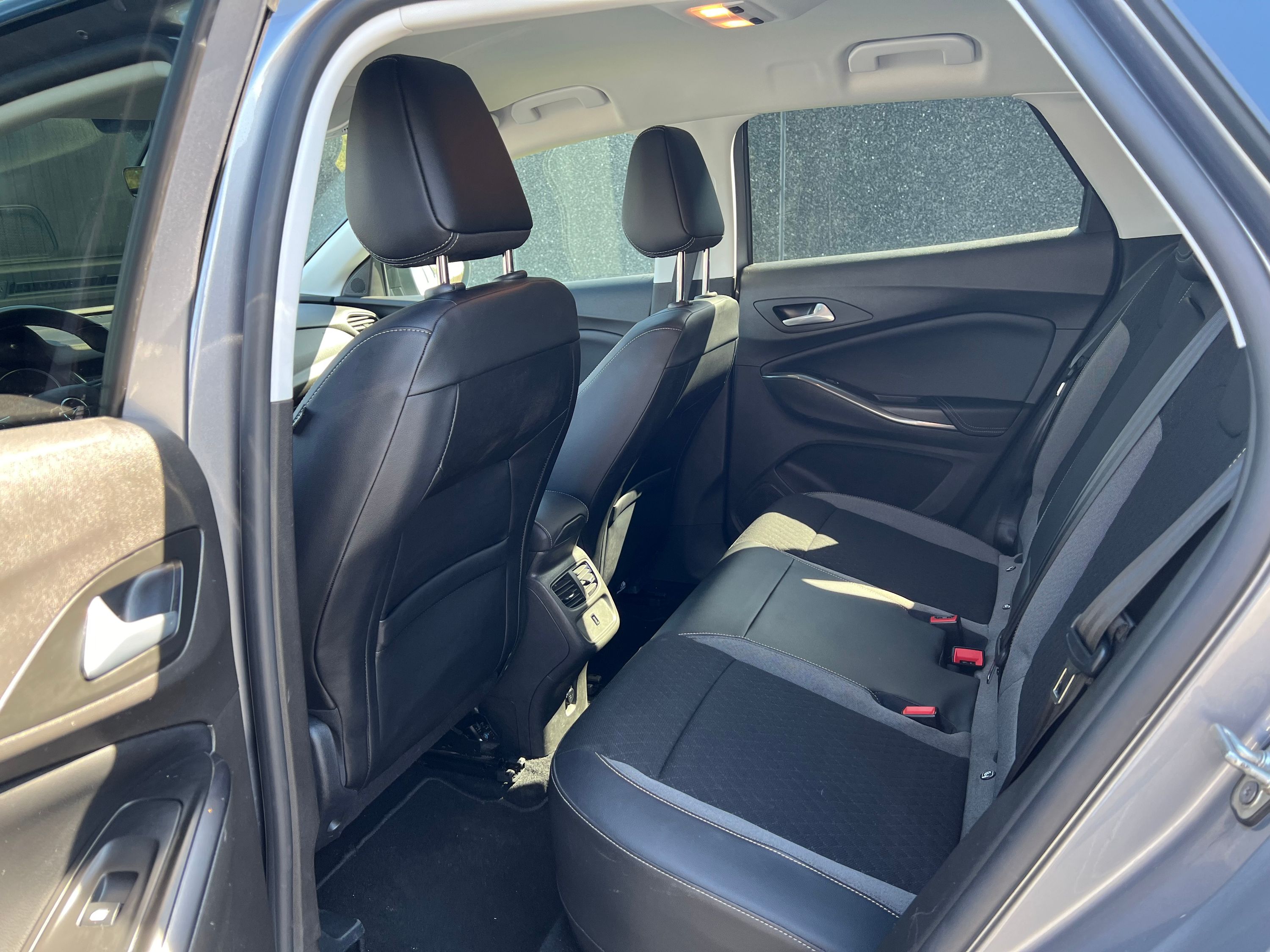 OPEL Grandland X Thumbnail 9