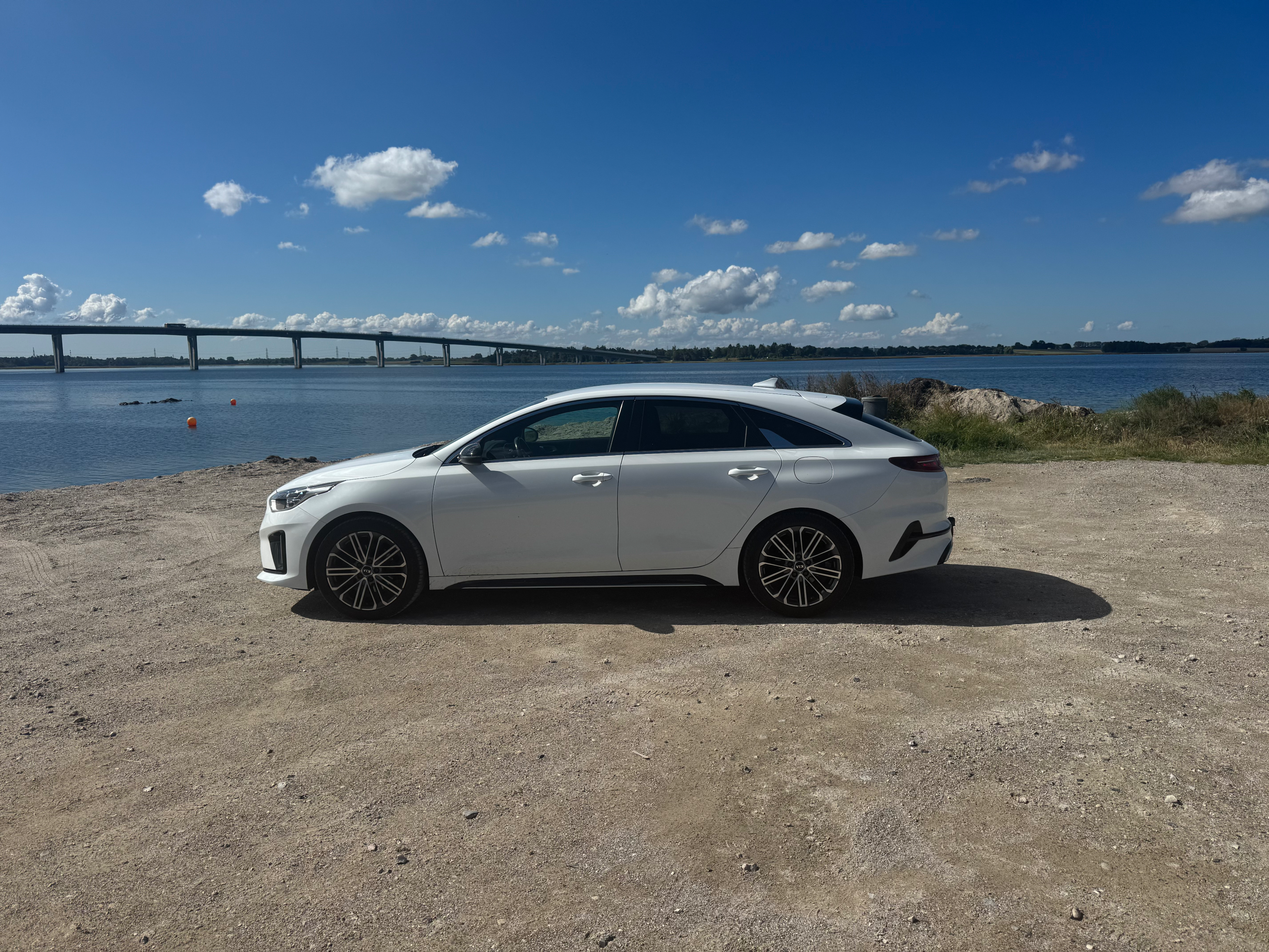 KIA Proceed Thumbnail 3