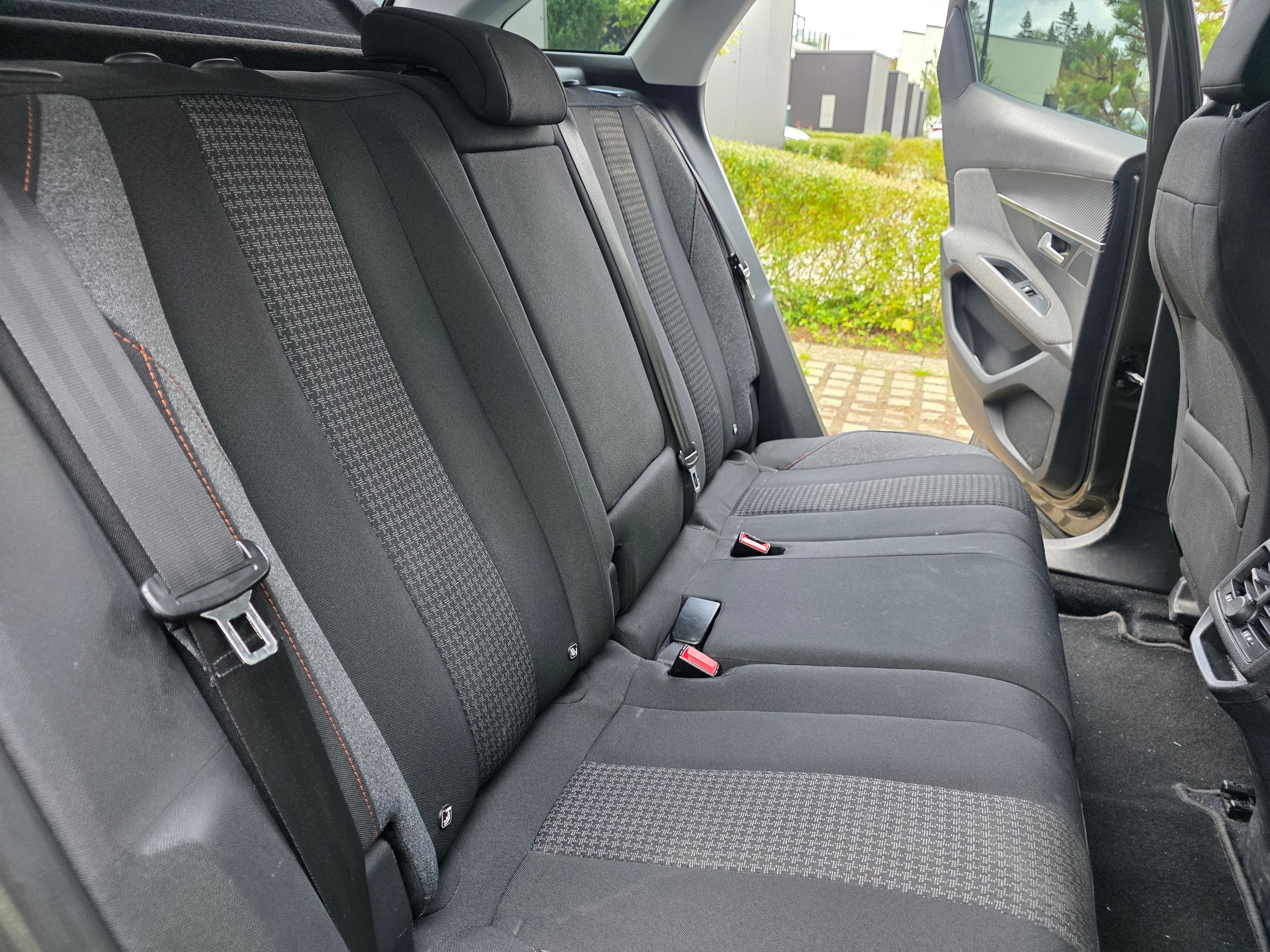 PEUGEOT 3008 Thumbnail 8