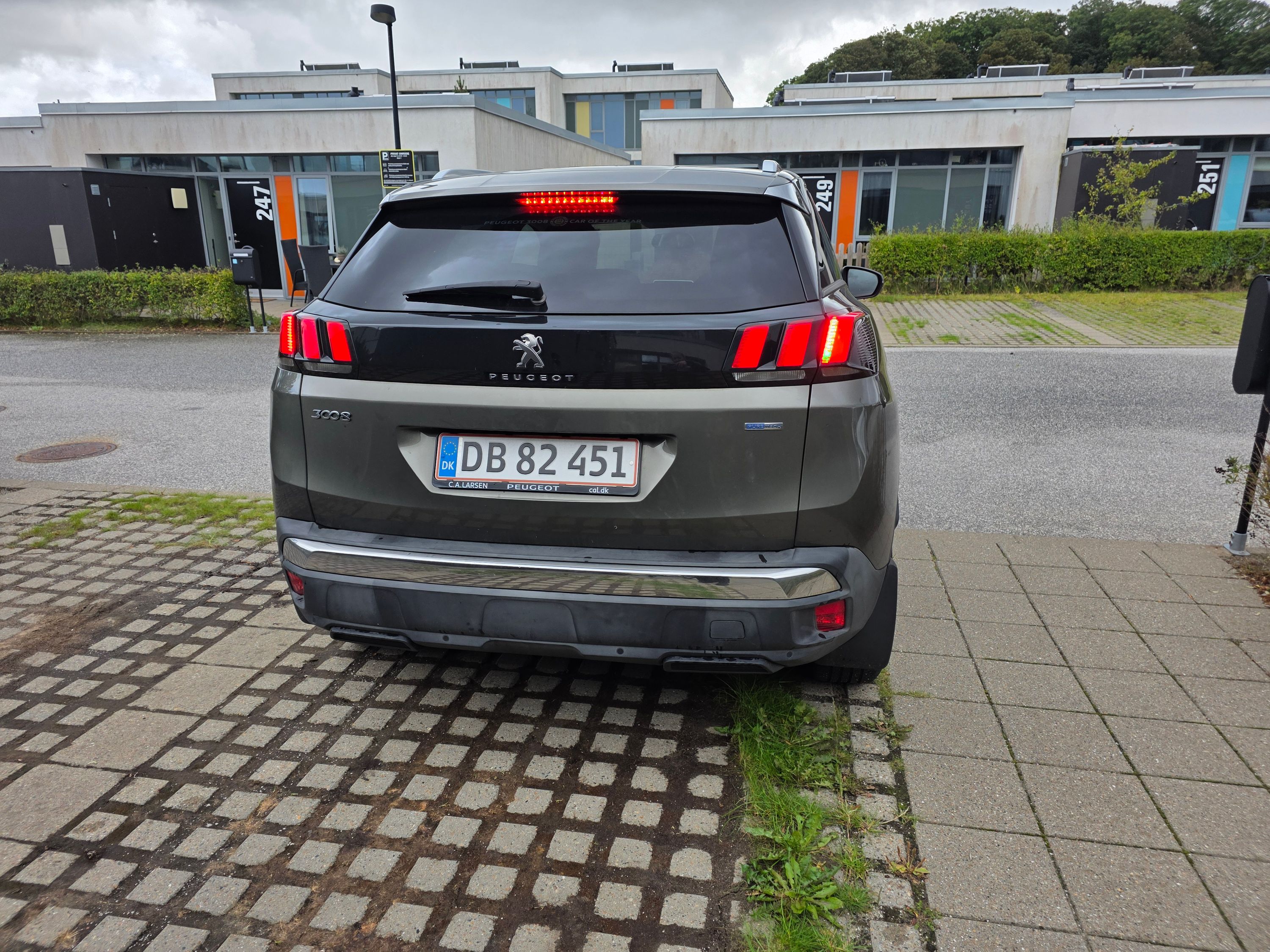 PEUGEOT 3008 Thumbnail 6