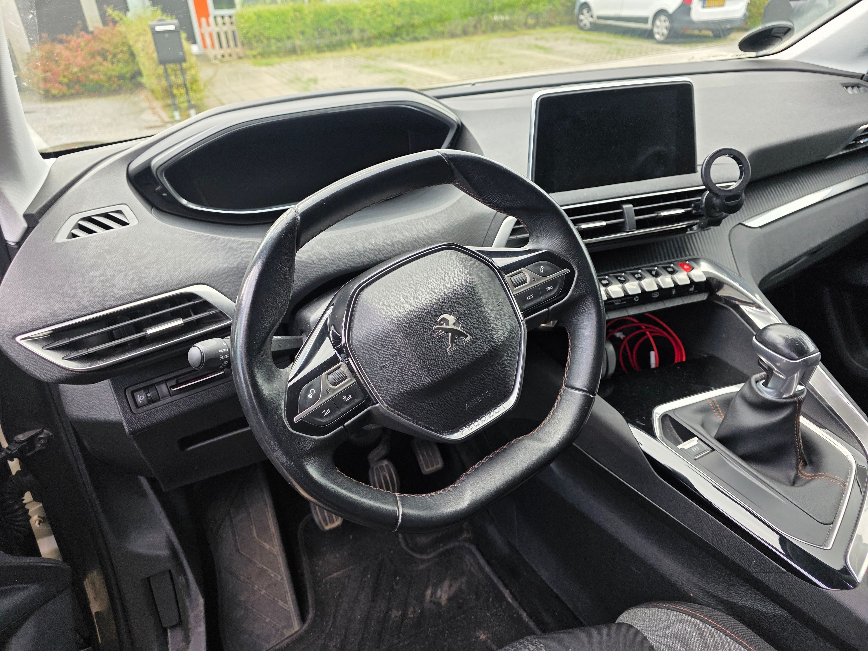 PEUGEOT 3008 Thumbnail 9