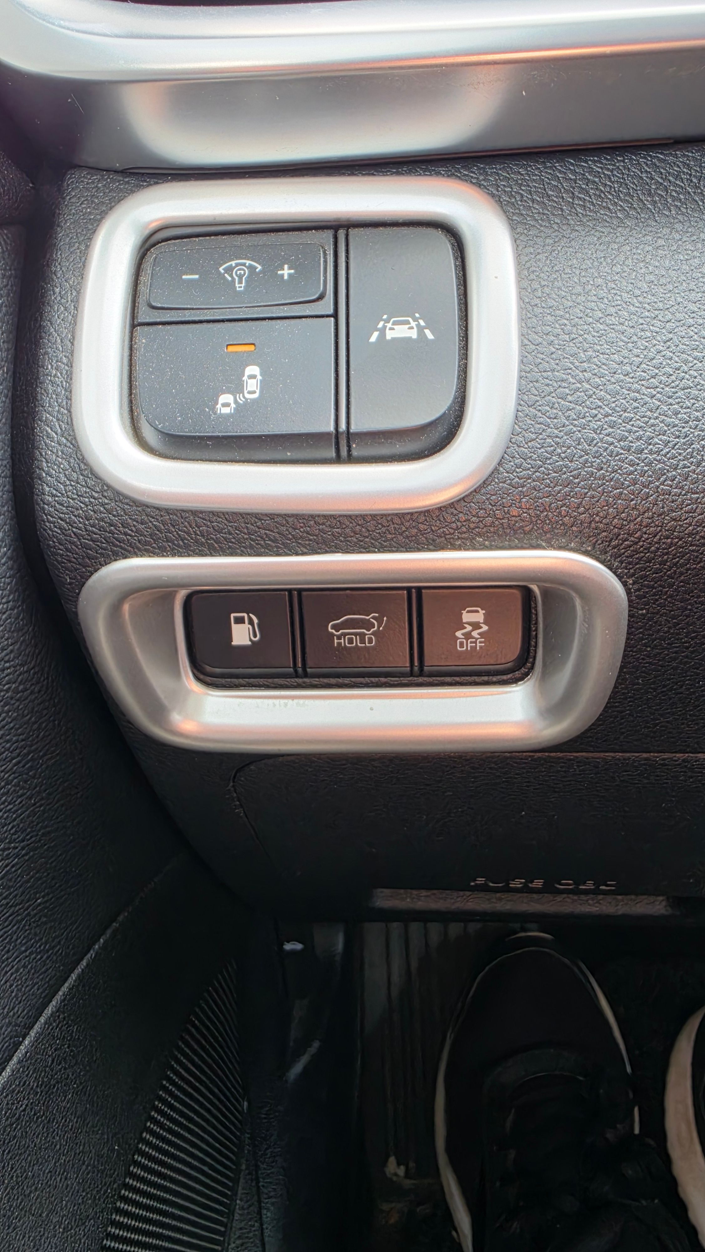 KIA Optima Thumbnail 3