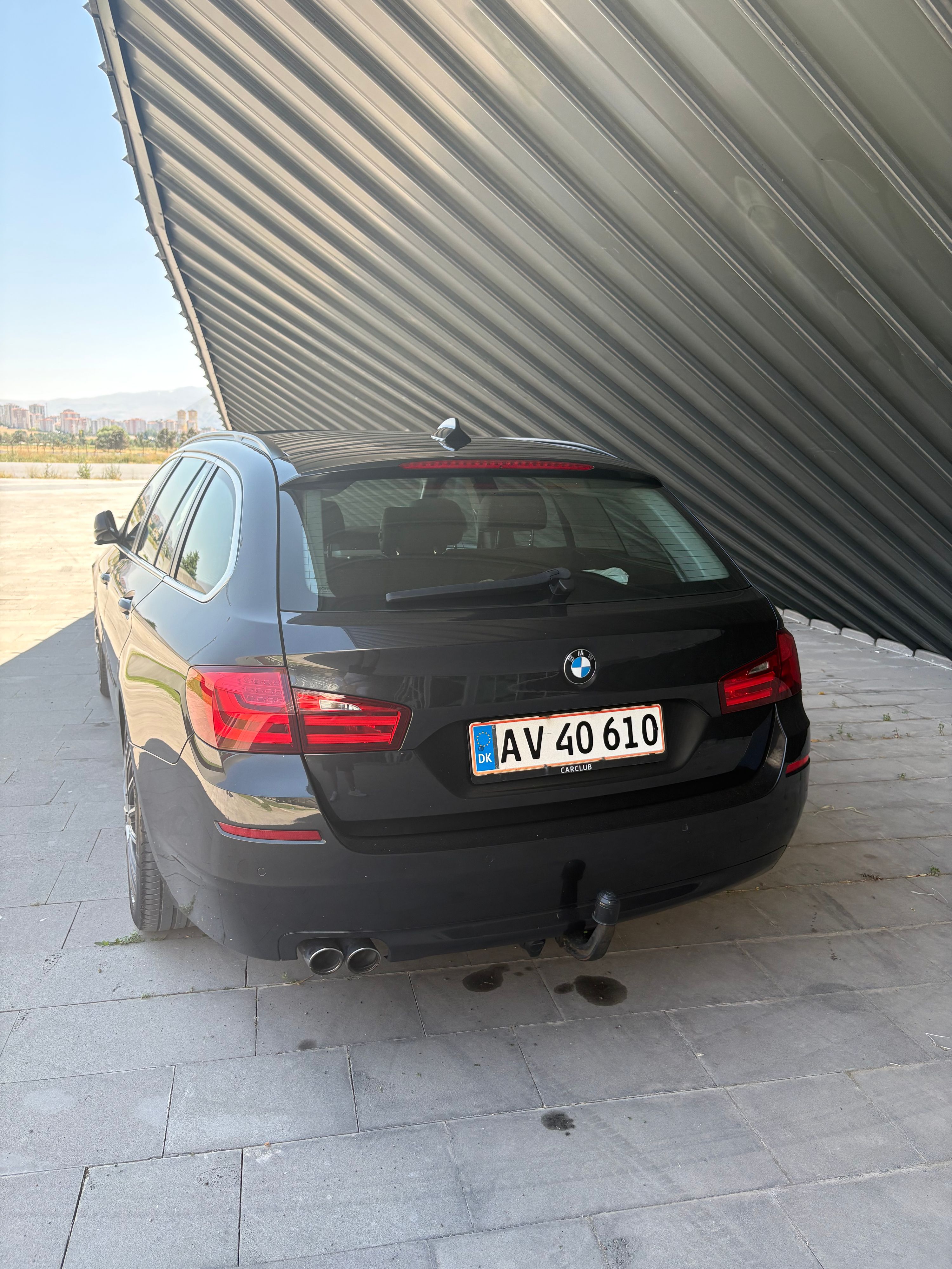 BMW 5-Serie Thumbnail 2