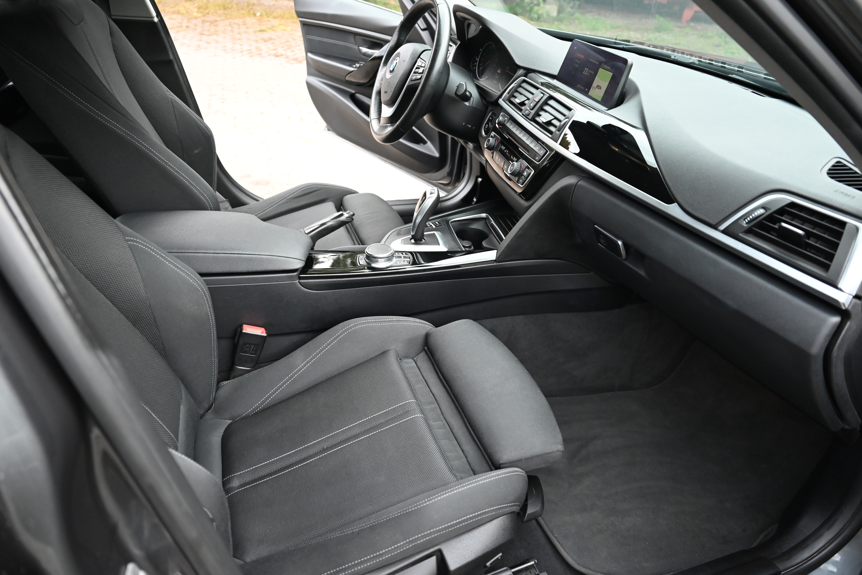 BMW 3-Serie Thumbnail 7