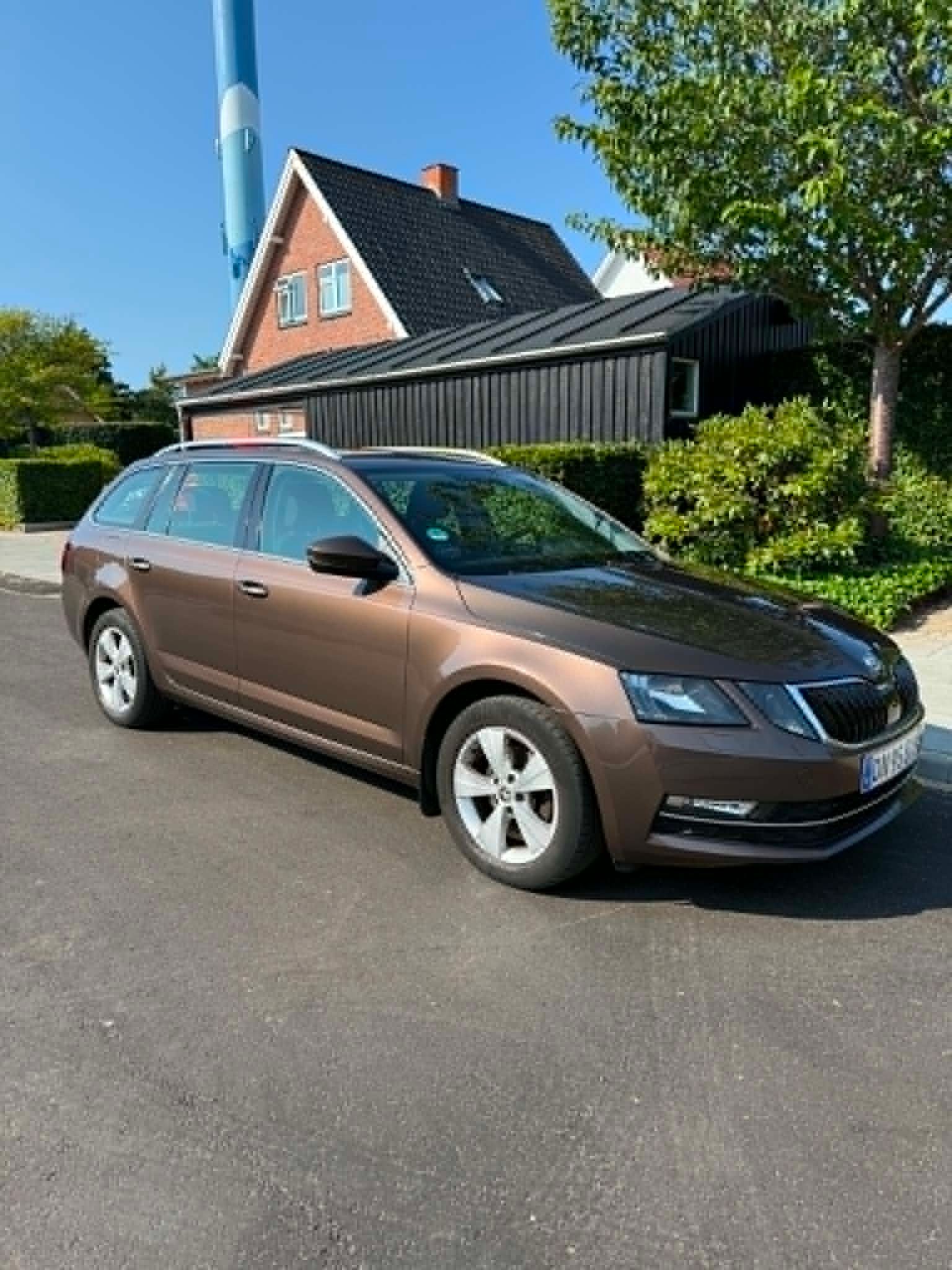 SKODA Octavia 1
