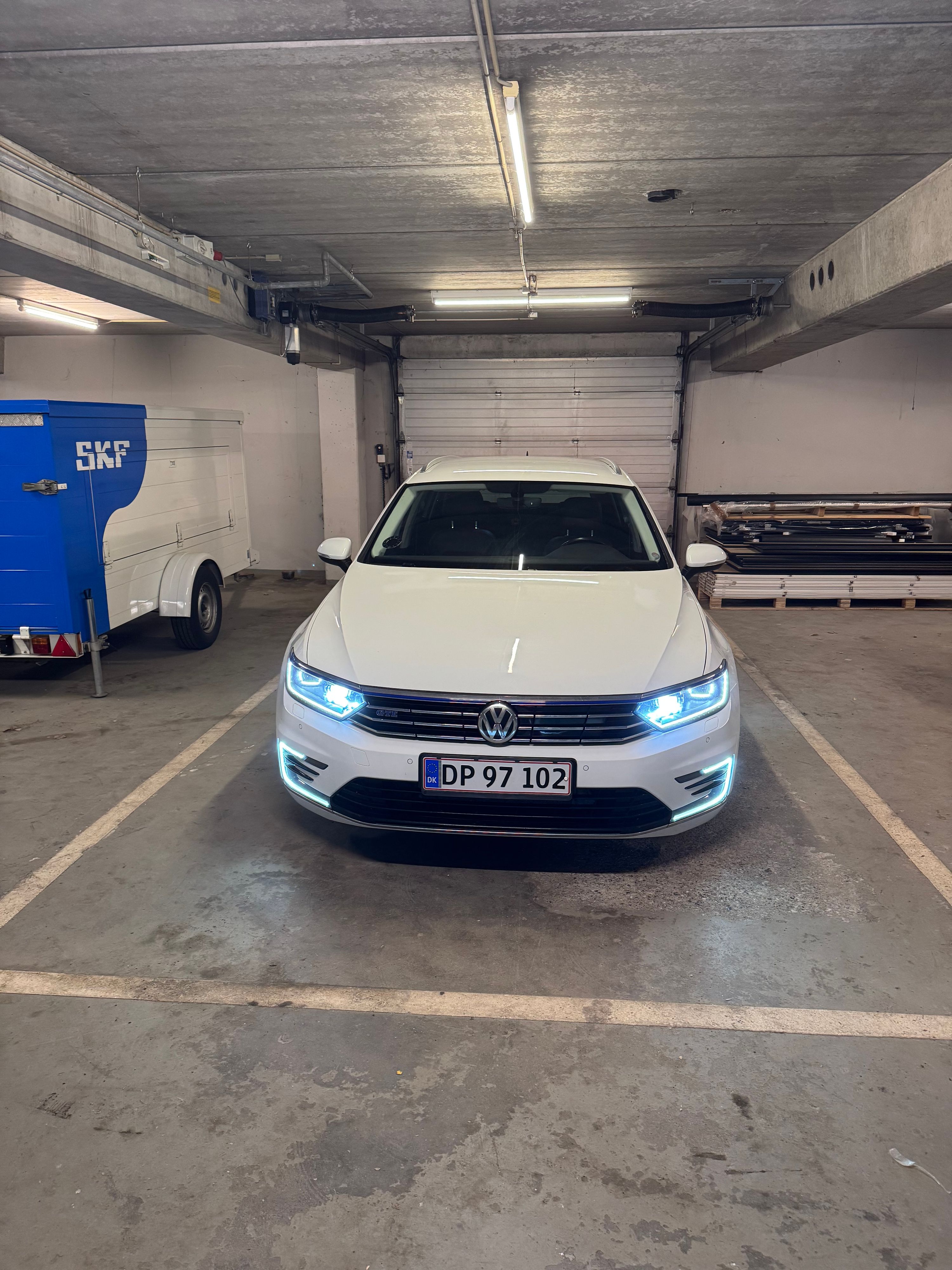 VW Passat Thumbnail 8
