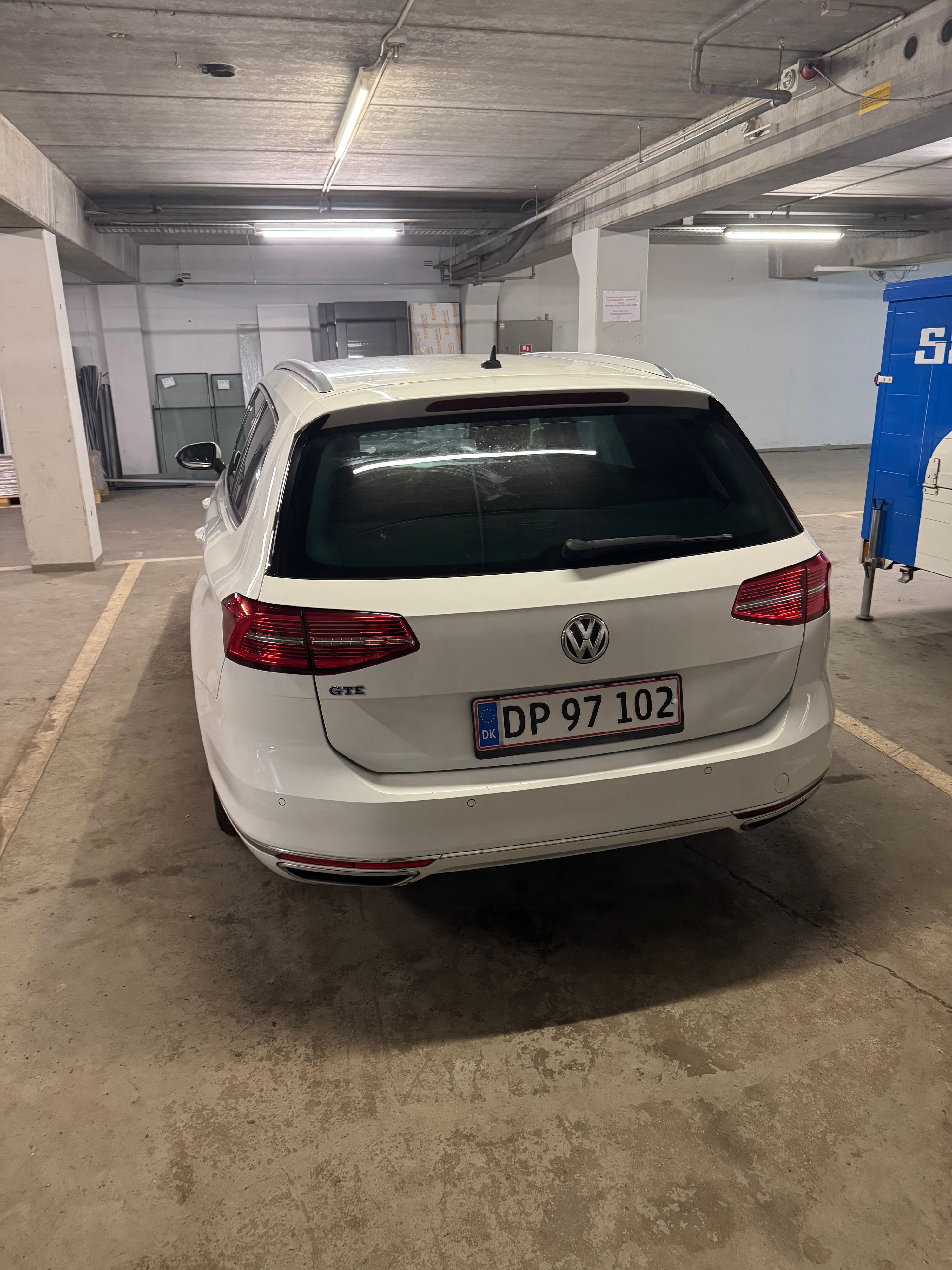 VW Passat Thumbnail 13