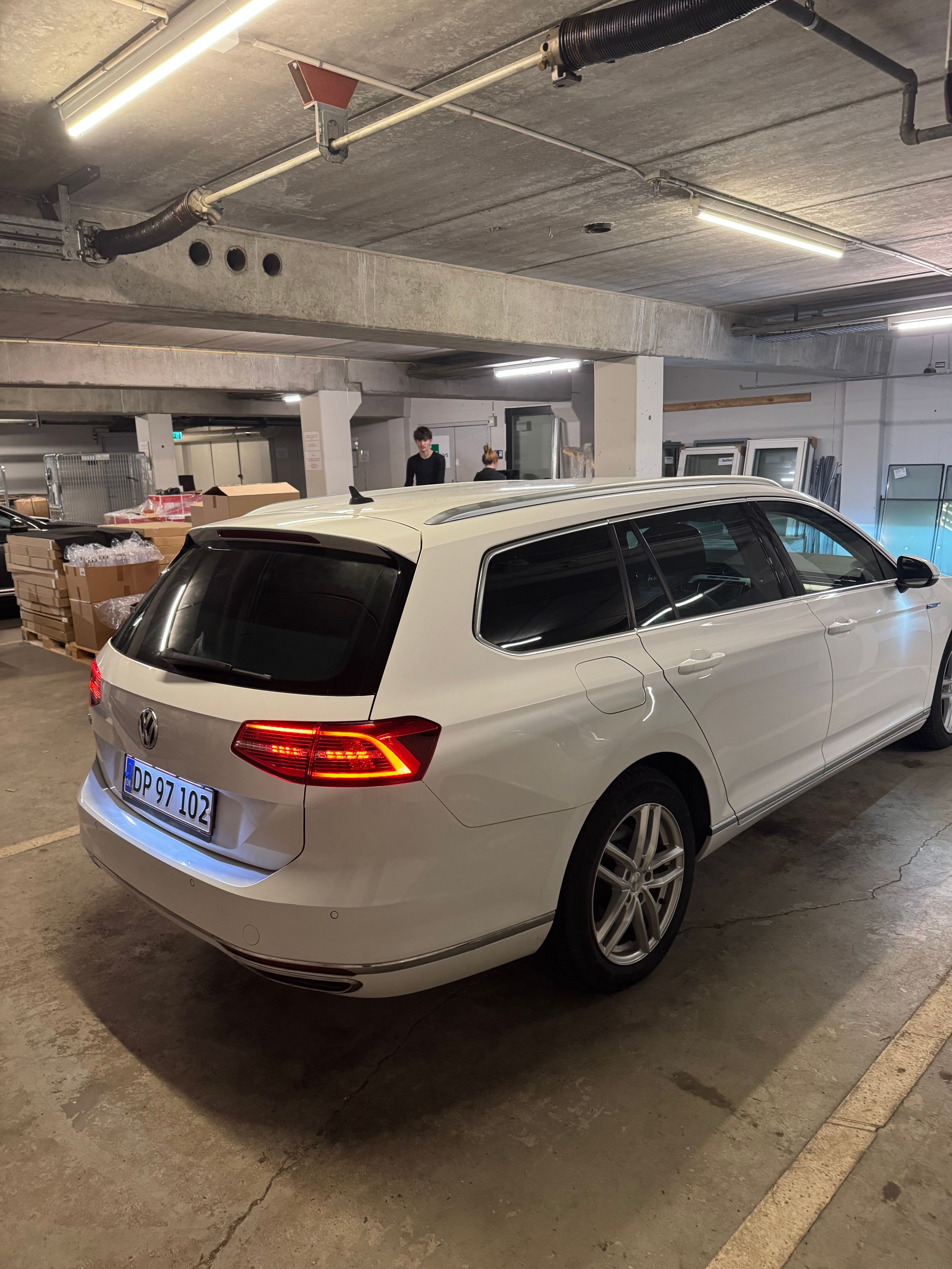 VW Passat Thumbnail 9