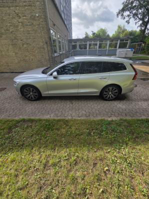 VOLVO V60 Thumbnail 13