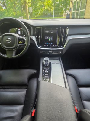 VOLVO V60 Thumbnail 12