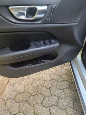 VOLVO V60 Thumbnail 8