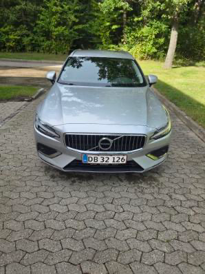 VOLVO V60 Thumbnail 4